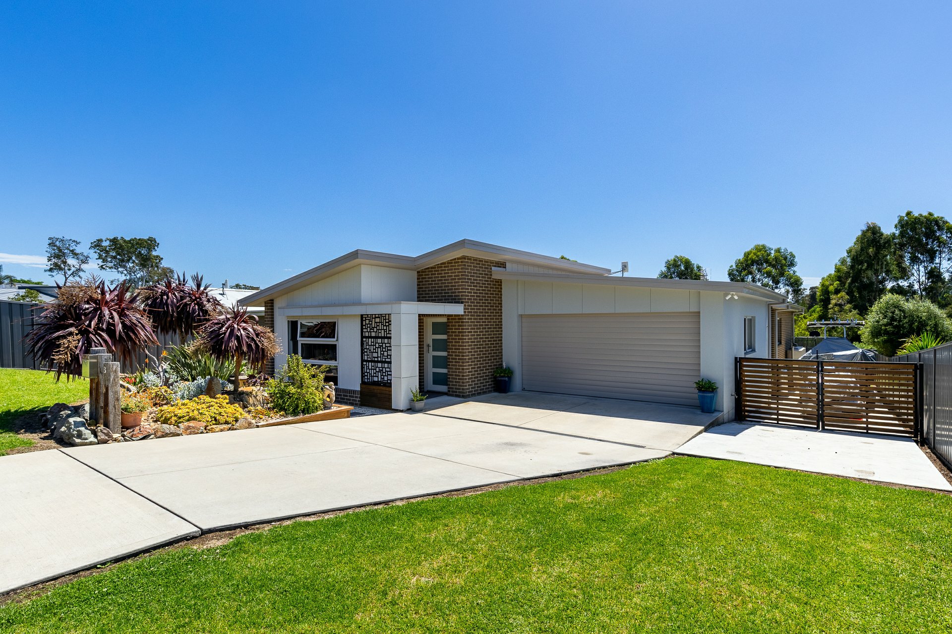 3 Wumbara Close, Bega