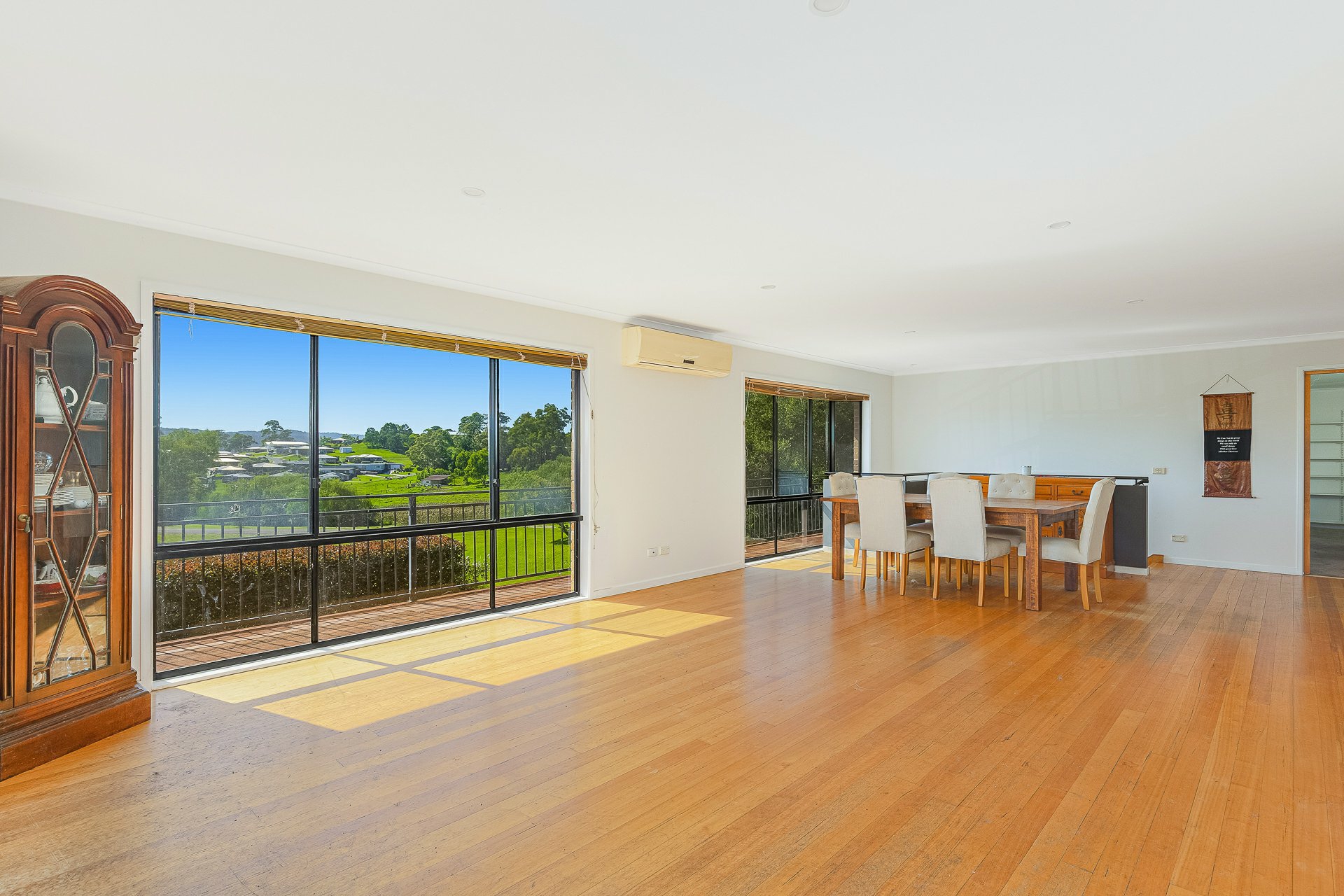 8 Willow Court — photo 5 of 30