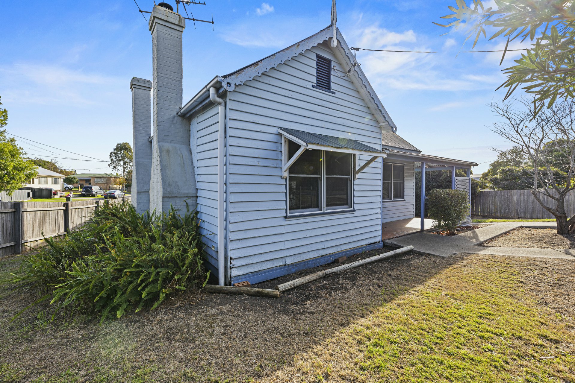 255 Newtown Road — photo 3 of 21