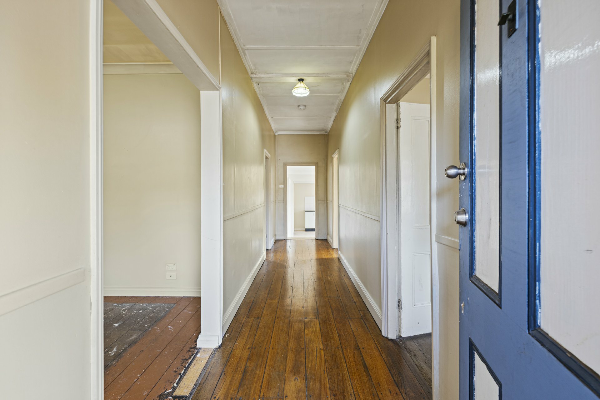 255 Newtown Road — photo 4 of 21