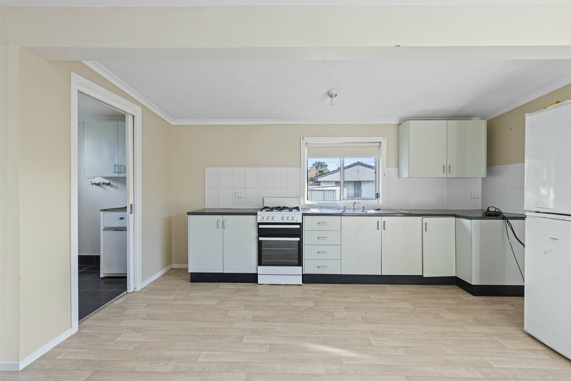 255 Newtown Road — photo 9 of 21
