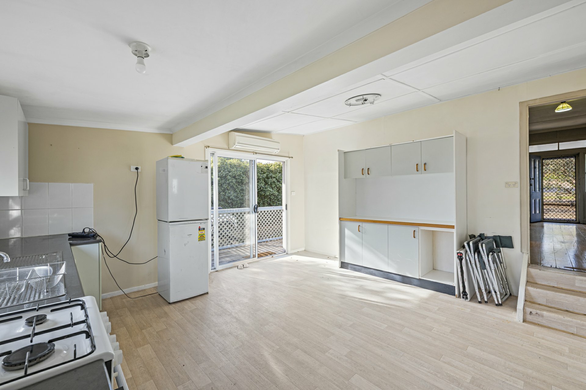 255 Newtown Road — photo 11 of 21