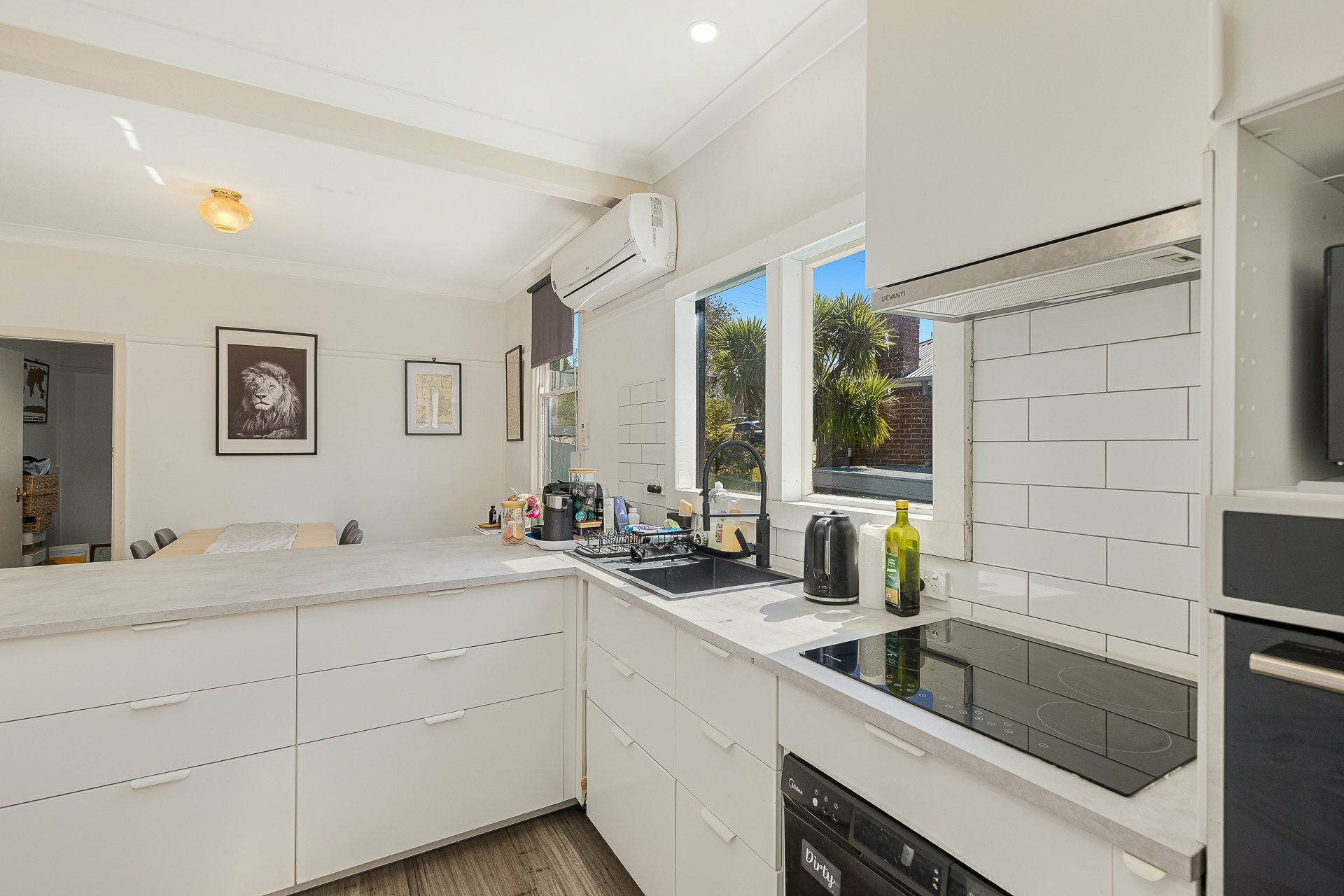 64 Meringo Street — photo 10 of 24