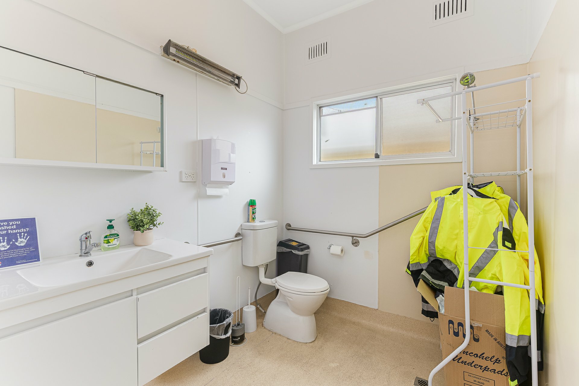 83 Bega Street — photo 13 of 25