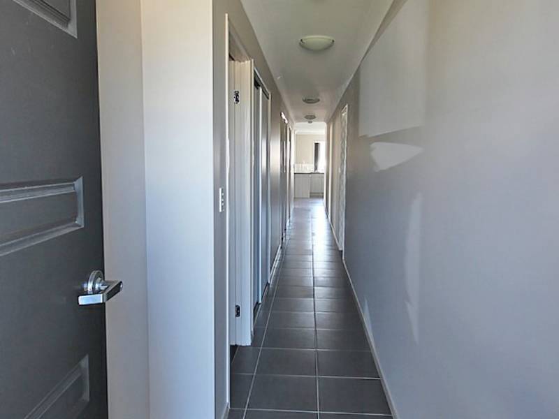 Unit 1/11 Mistral Crescent, GRIFFIN