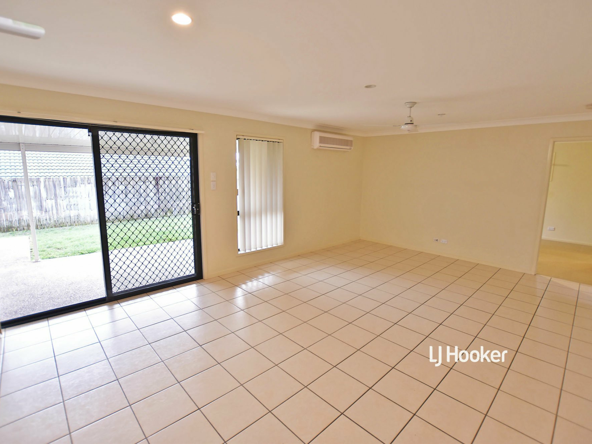 11 Aretha Lane, NARANGBA