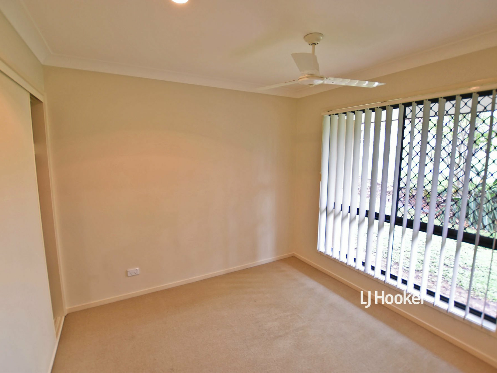 11 Aretha Lane, NARANGBA