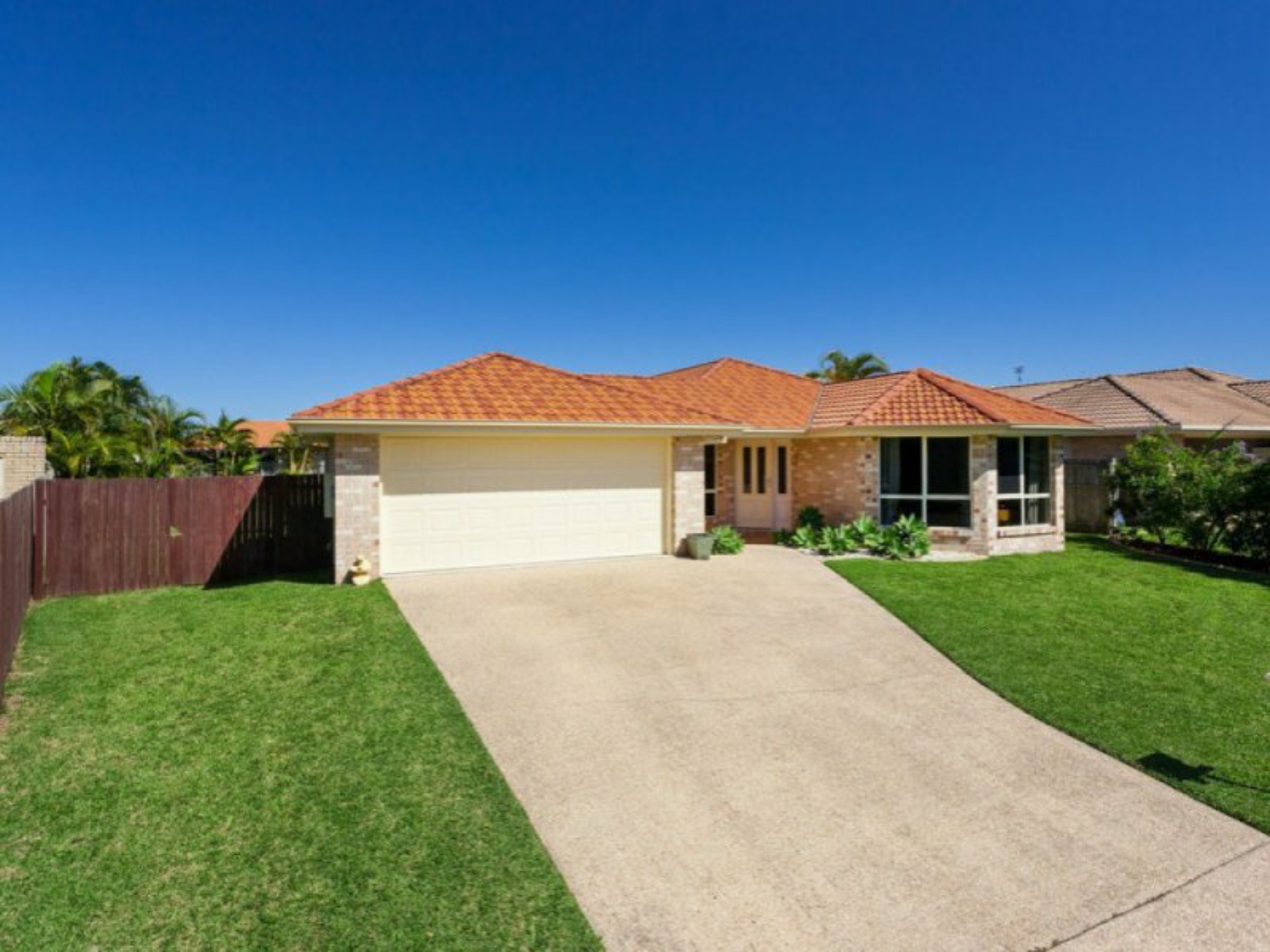 2 Lockyer Place Pelican Waters QLD Property Details LJ Hooker