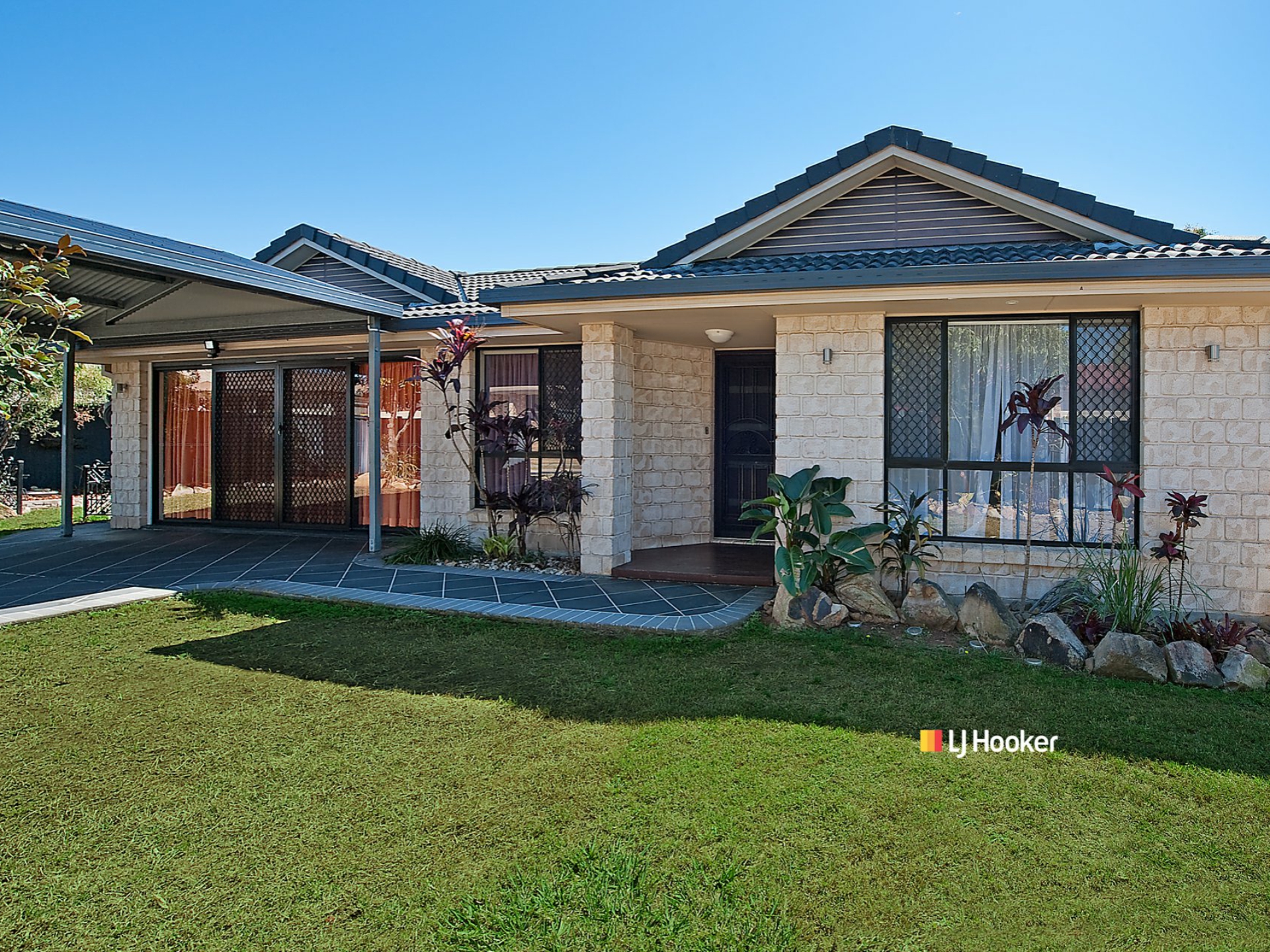 10 Seabiscuit Crescent, KALLANGUR