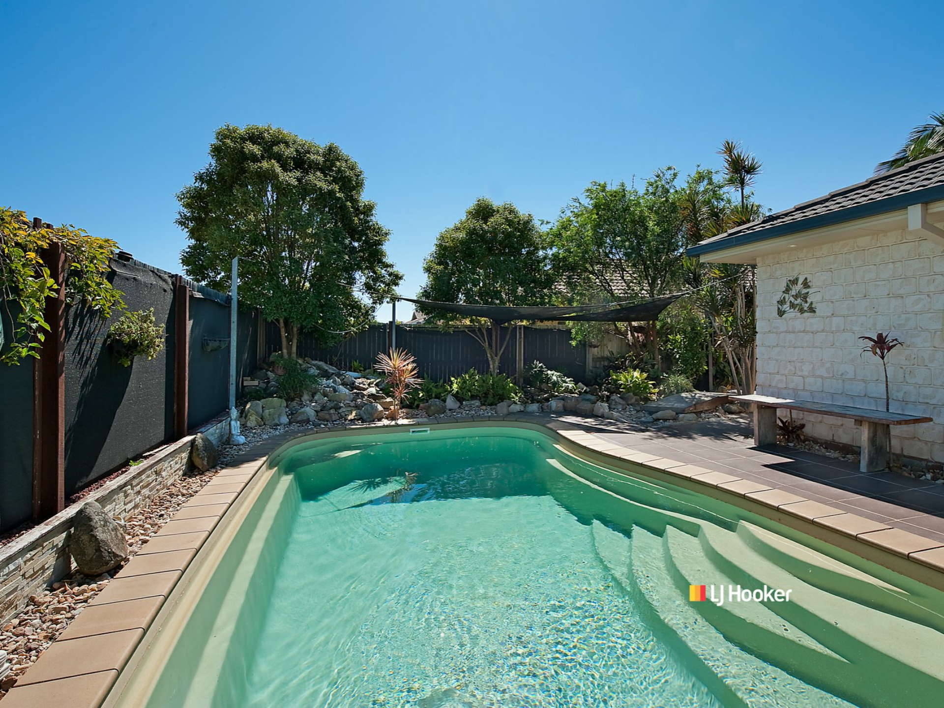 10 Seabiscuit Crescent, KALLANGUR
