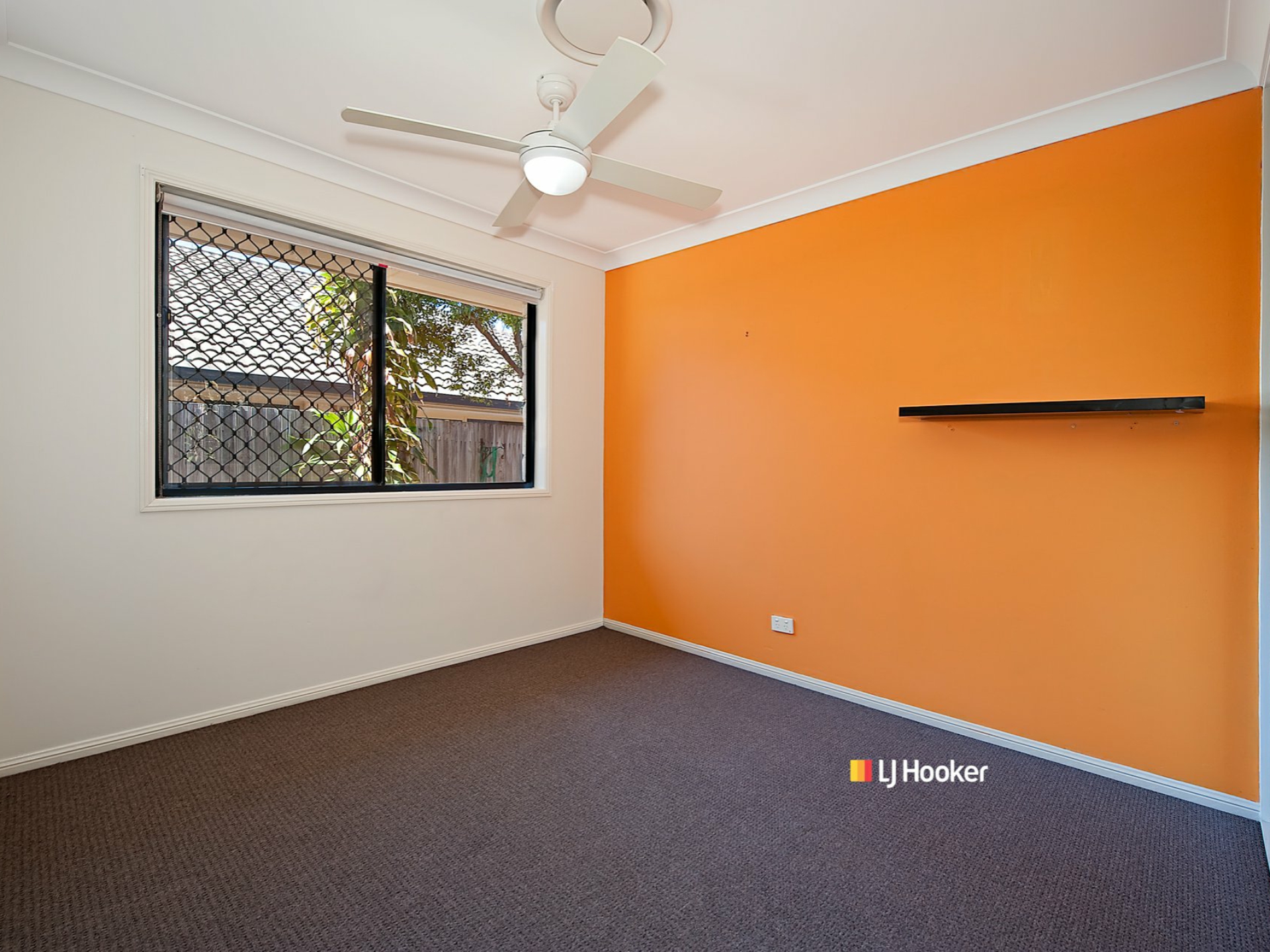 10 Seabiscuit Crescent, KALLANGUR