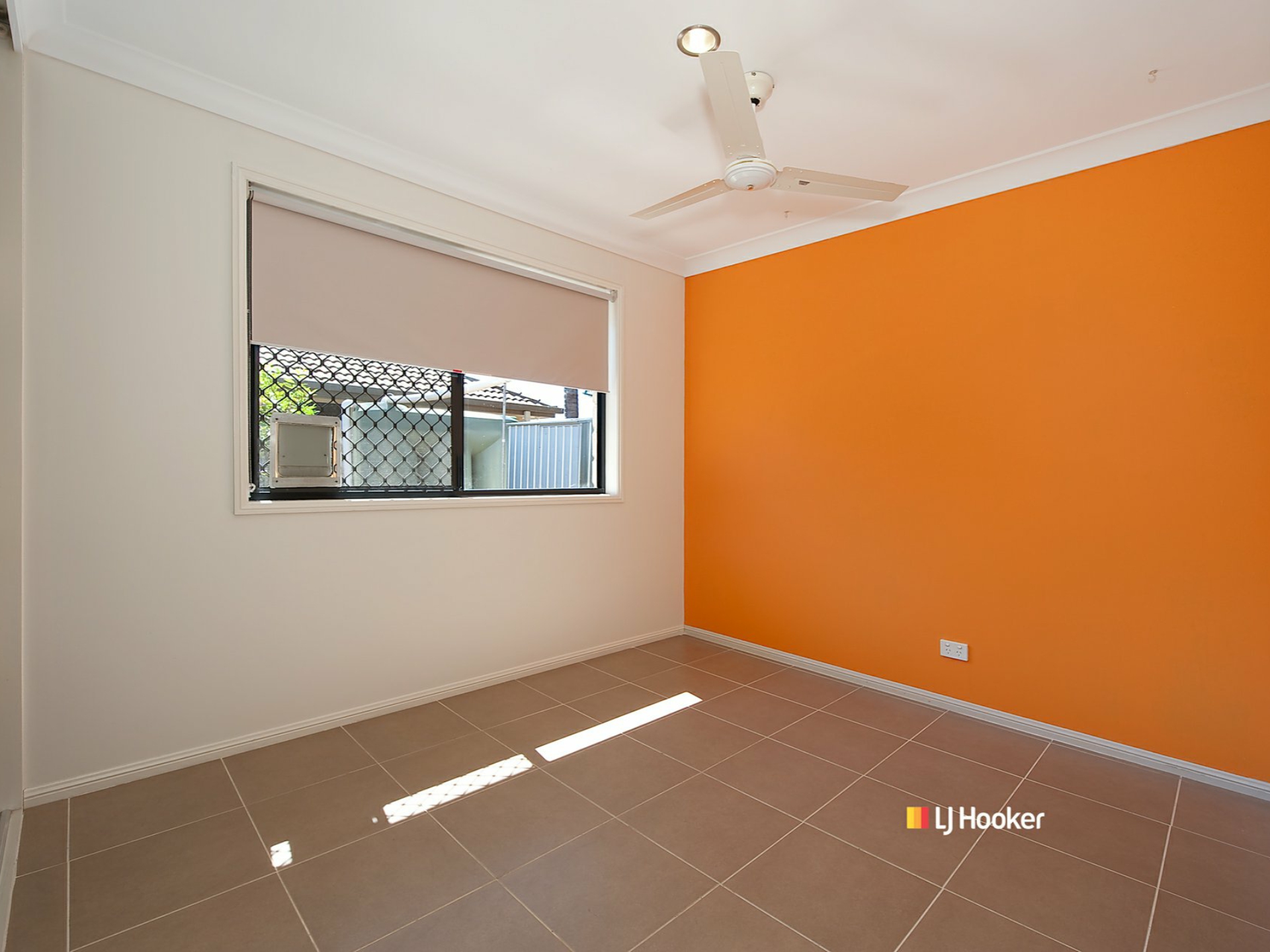 10 Seabiscuit Crescent, KALLANGUR