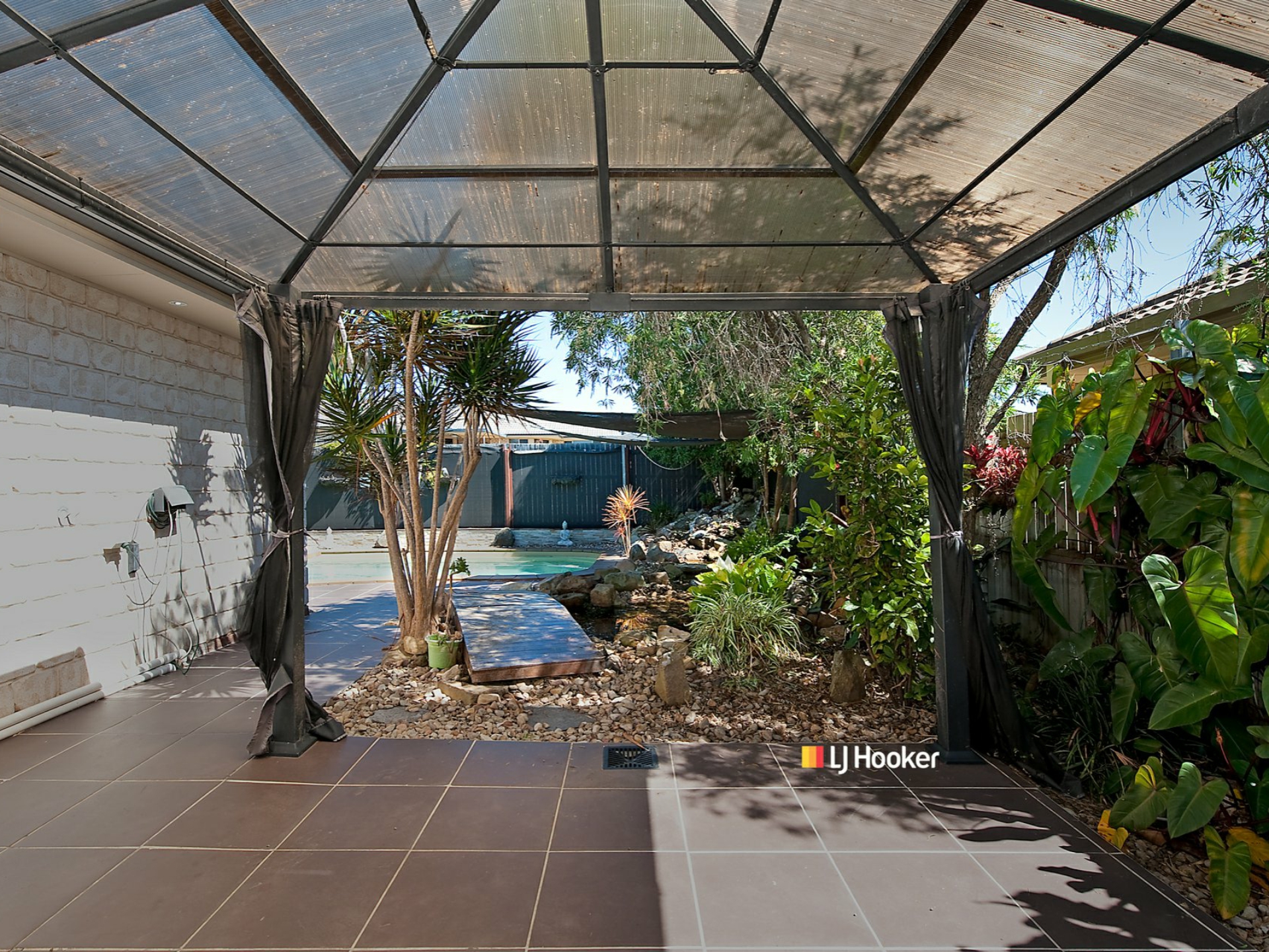 10 Seabiscuit Crescent, KALLANGUR