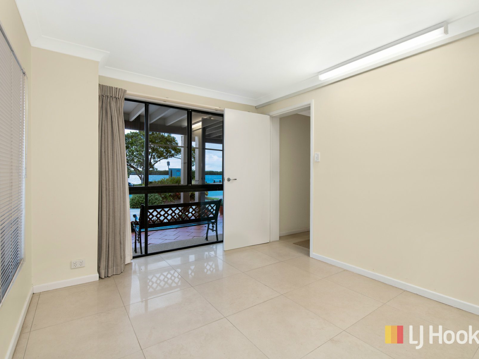 1026 Dohles Rocks Road, GRIFFIN