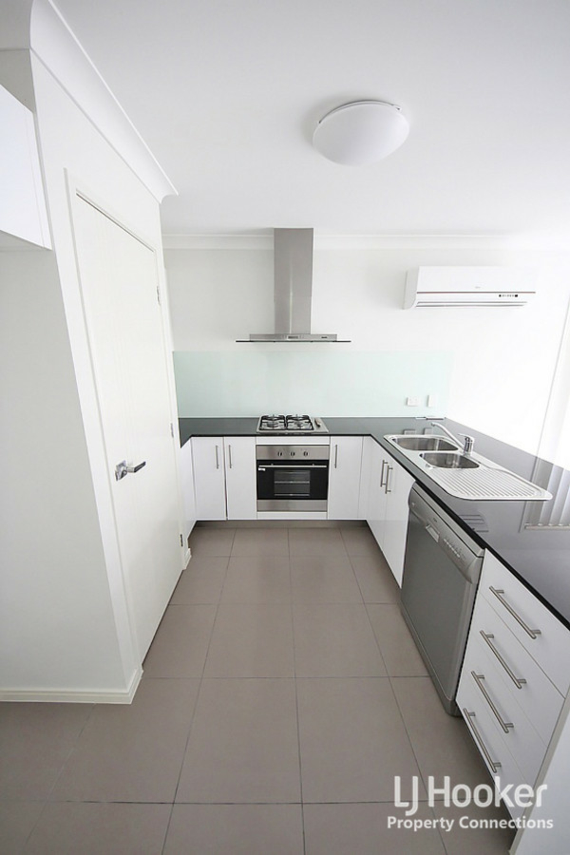 Unit 1/52 Surround Street, DAKABIN