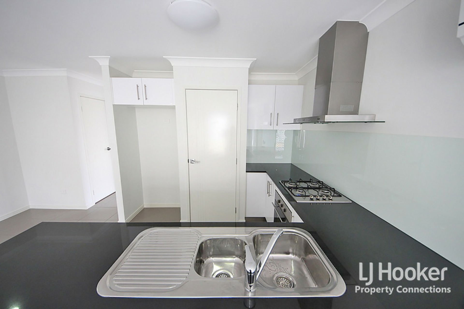 Unit 1/52 Surround Street, DAKABIN