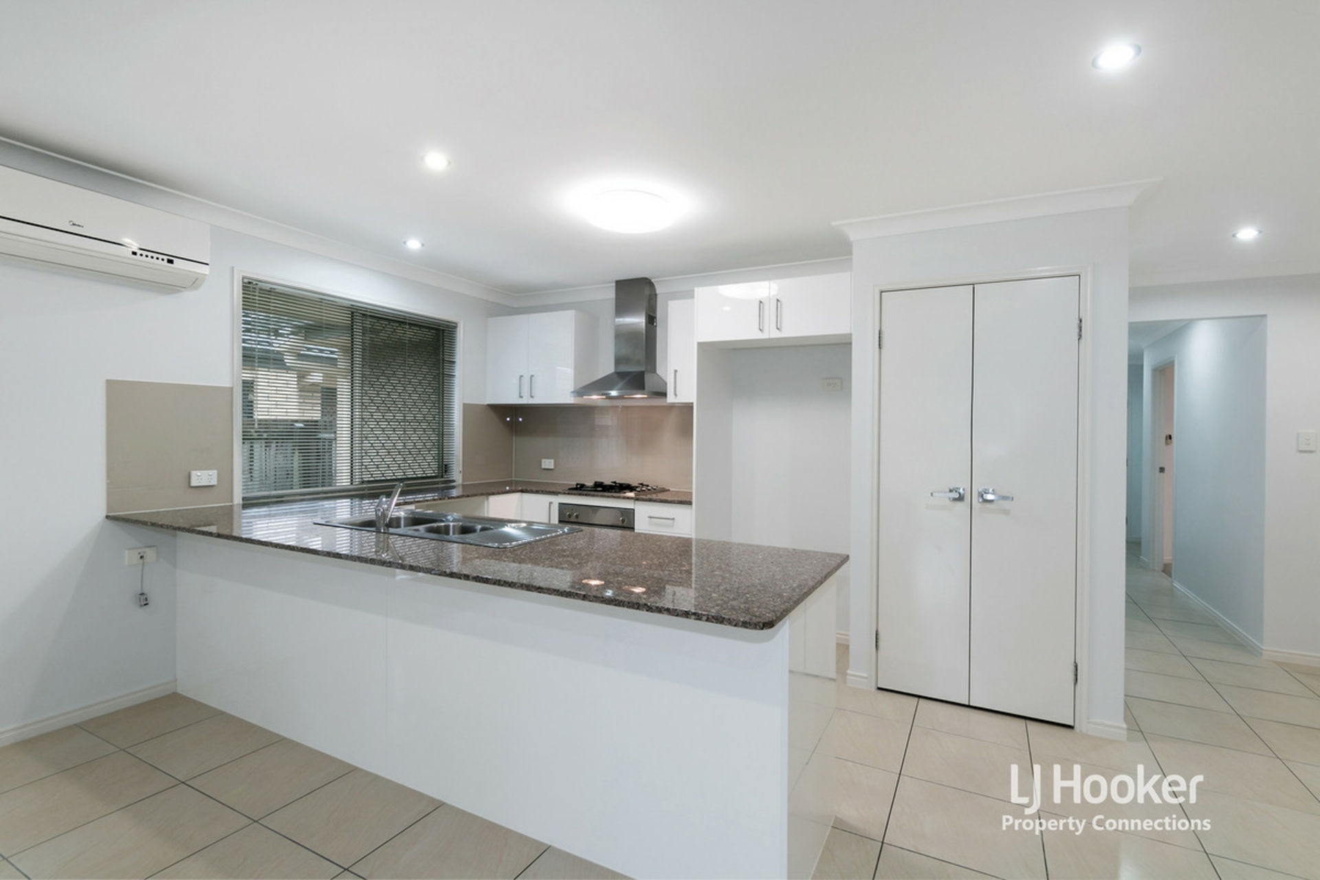 14 Mackintosh Drive, NORTH LAKES