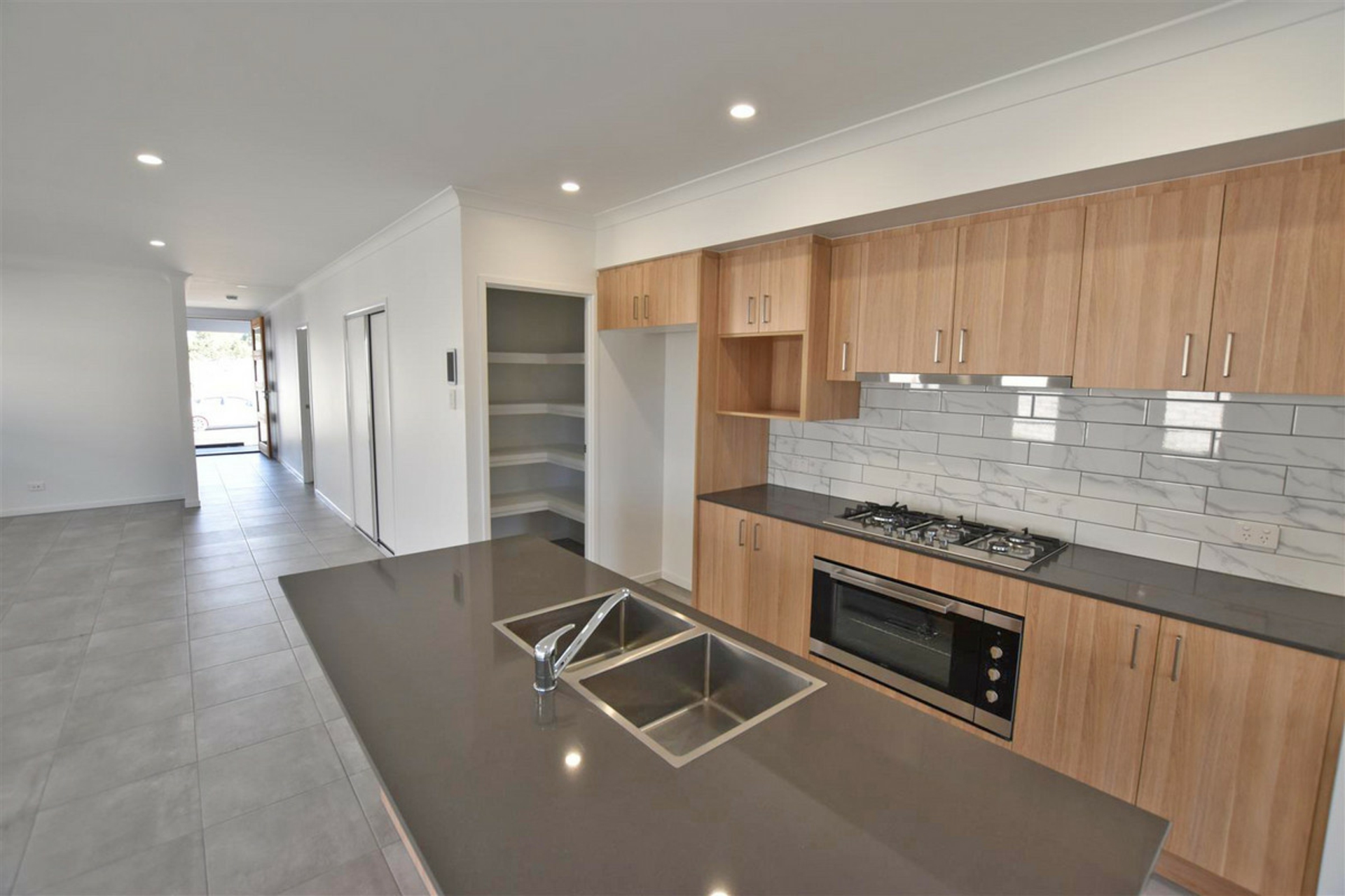 15 Festival Street, MORAYFIELD