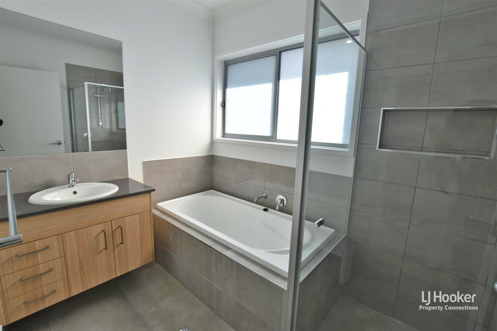 15 Festival Street, MORAYFIELD