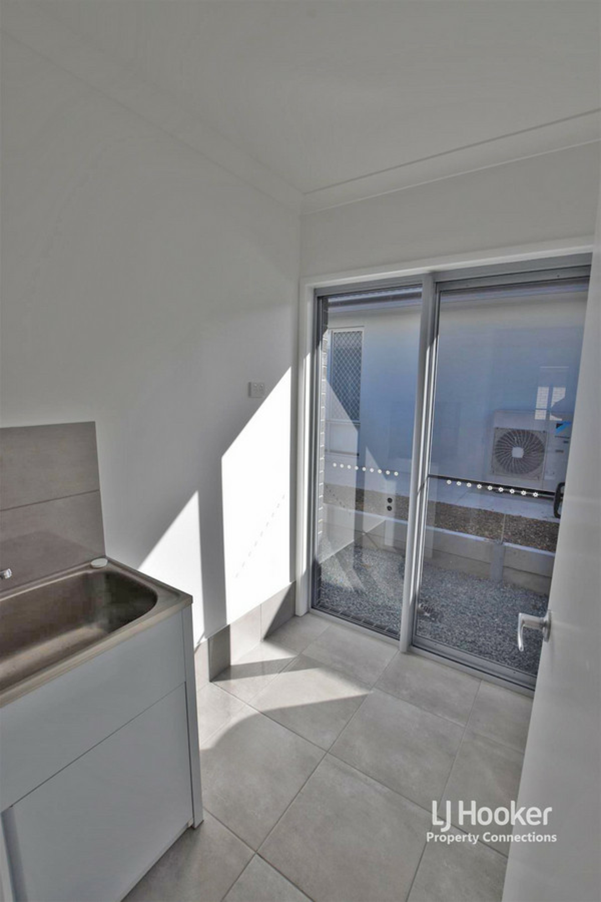 15 Festival Street, MORAYFIELD