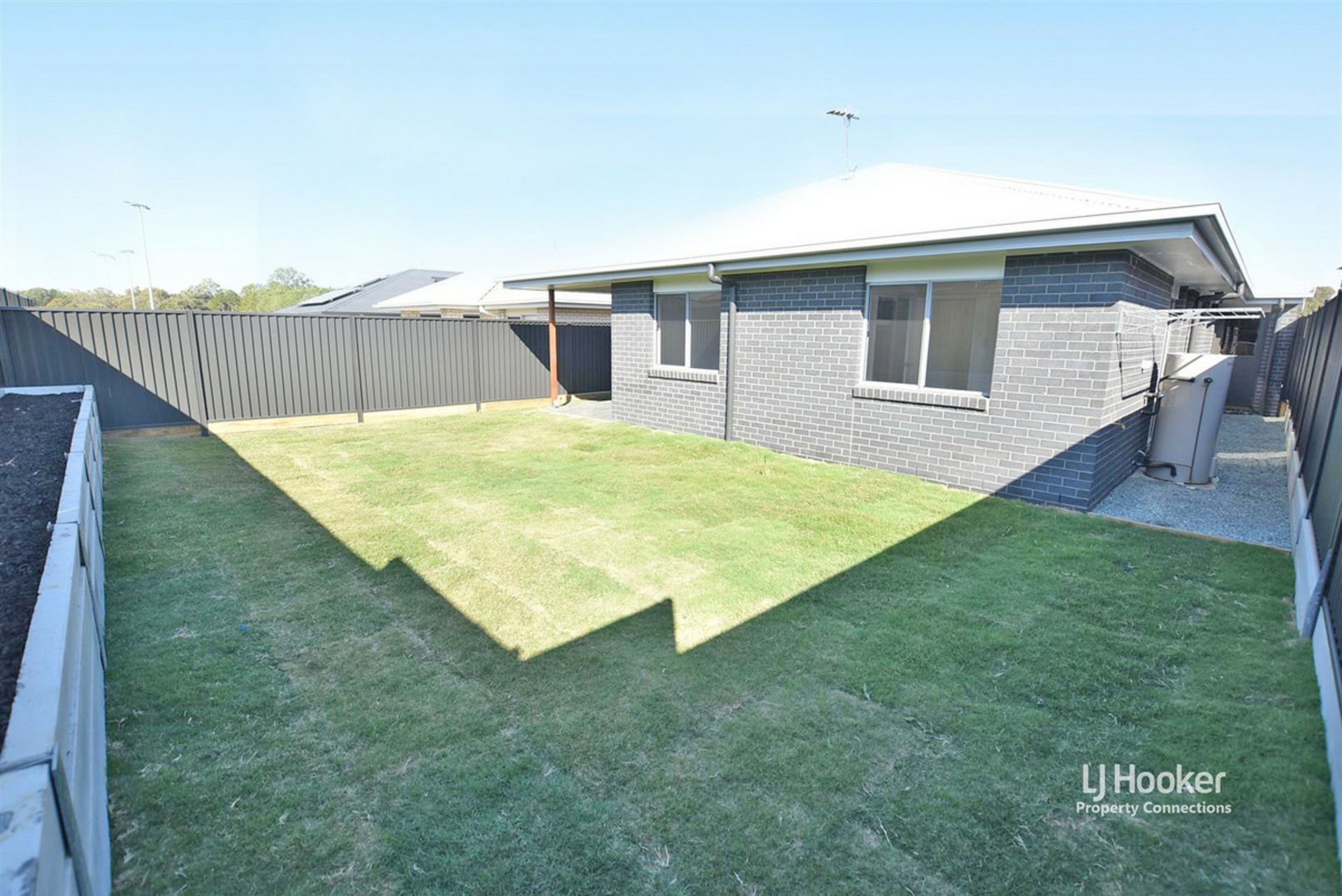 15 Festival Street, MORAYFIELD