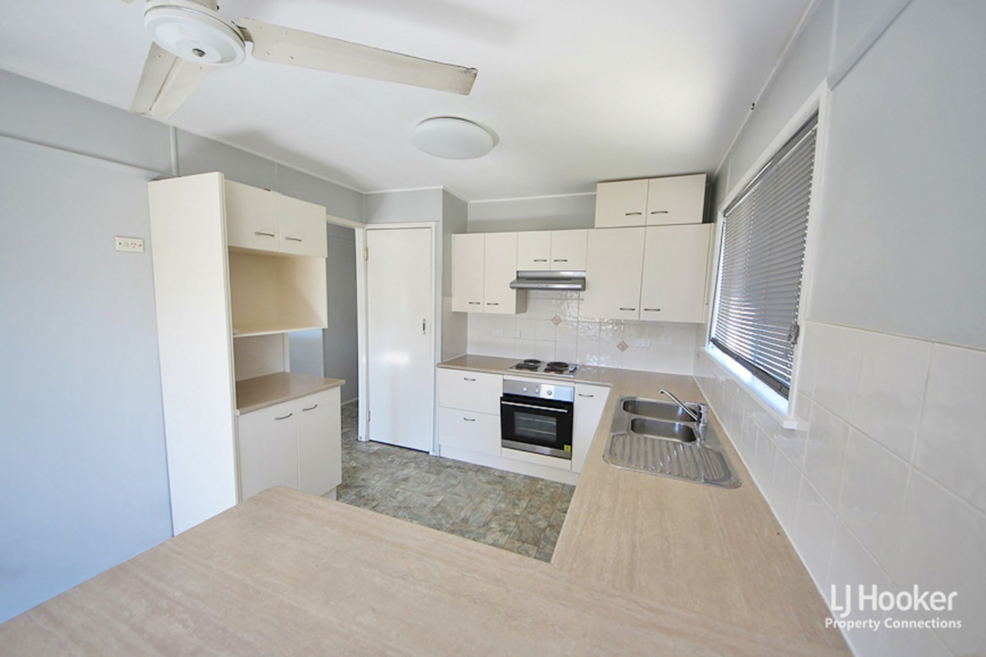 25 Maurice Street, KALLANGUR