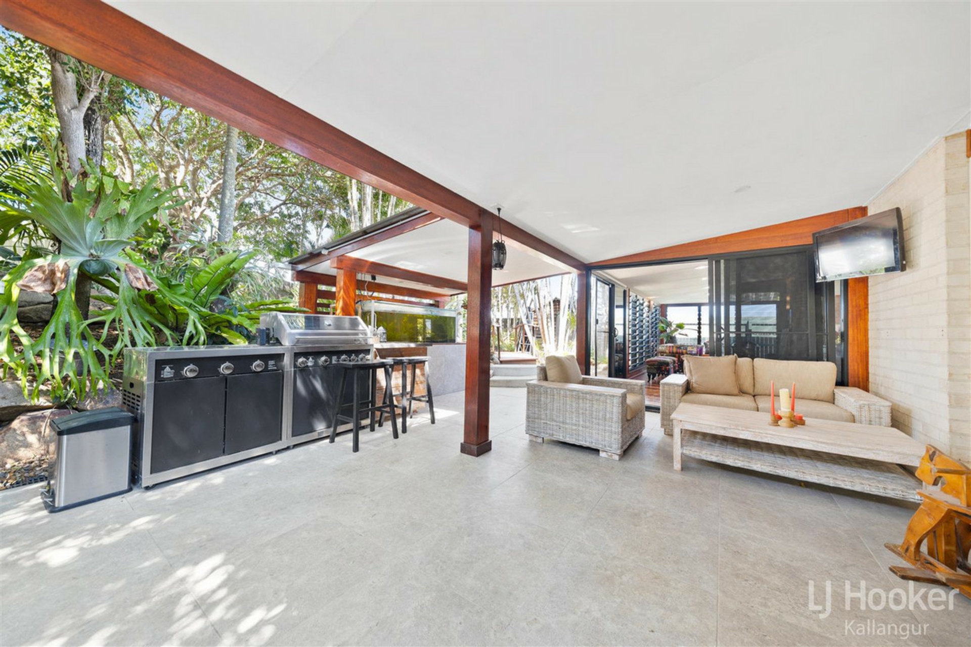 8 Forester Place Kallangur QLD