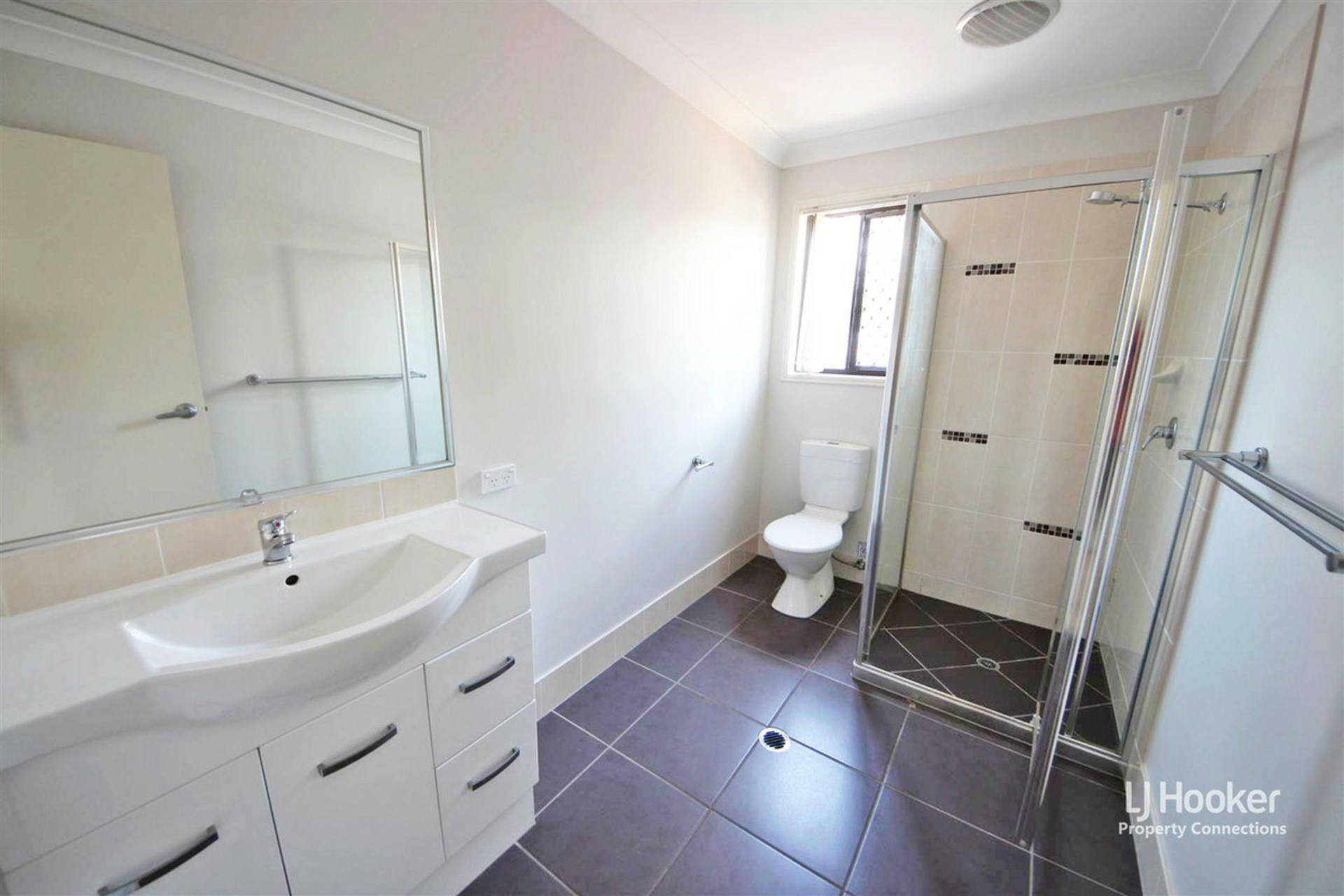 112B Graham Road, MORAYFIELD