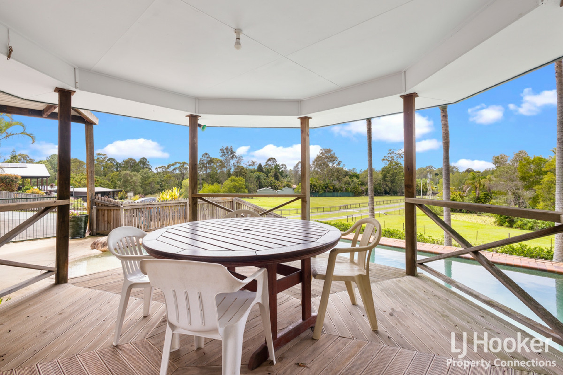 18 Walnut Court, BURPENGARY