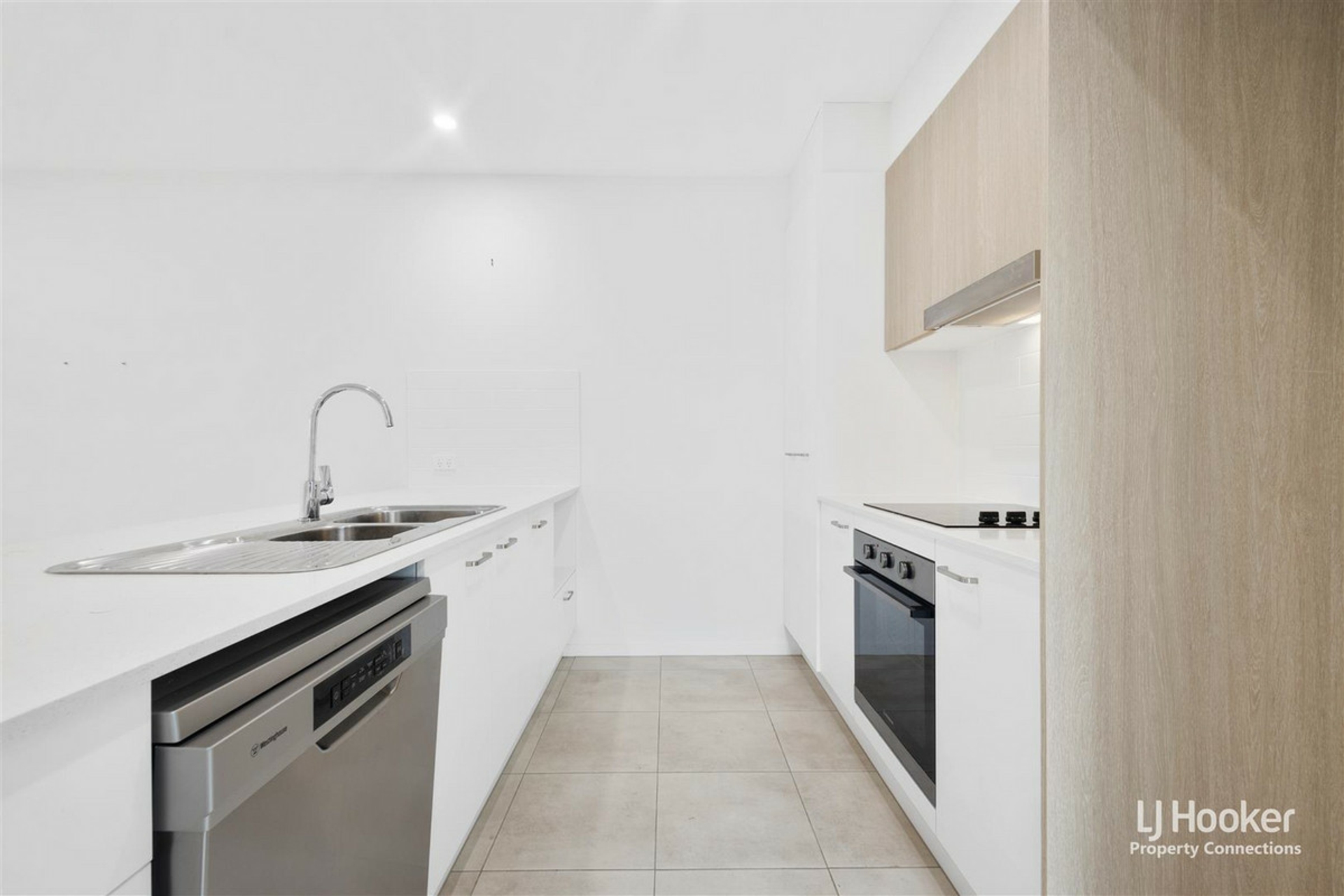 7 Malibu Road, LAWNTON