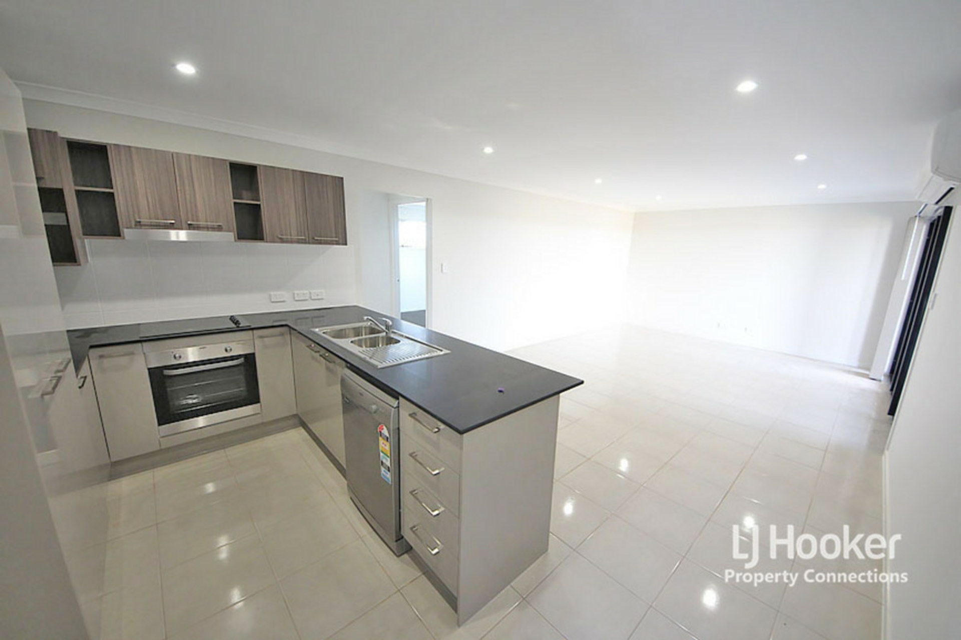 21 Shepherdson Street, DAKABIN