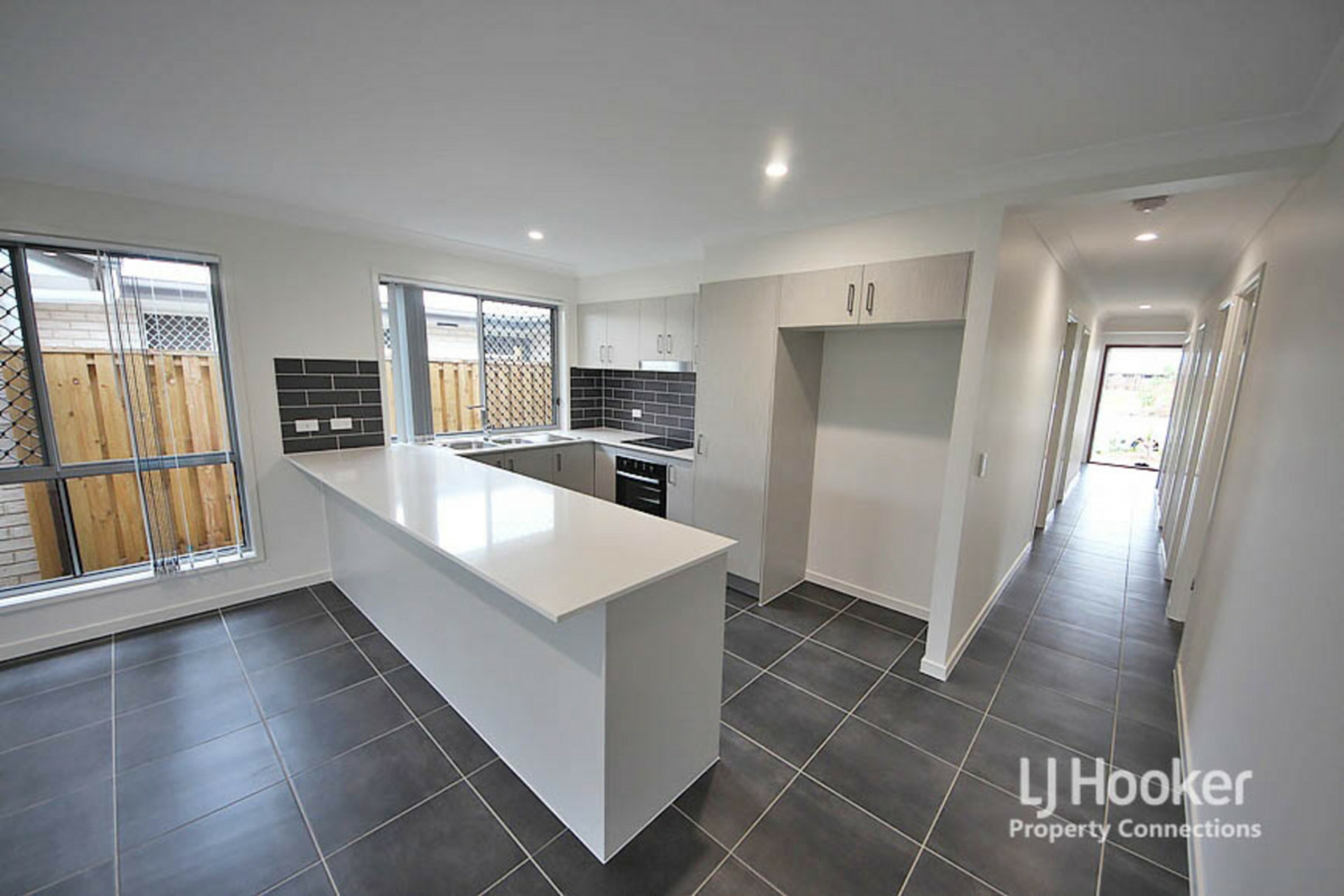8 Welford Court, MANGO HILL