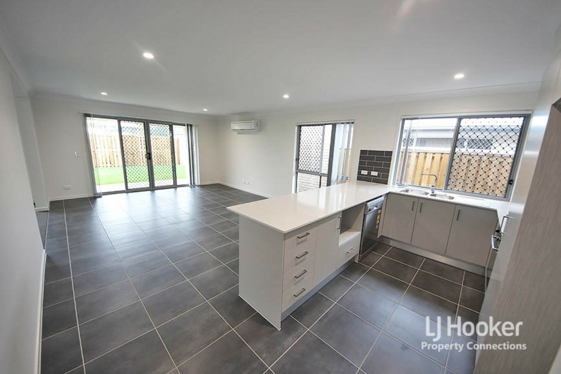 8 Welford Court, MANGO HILL