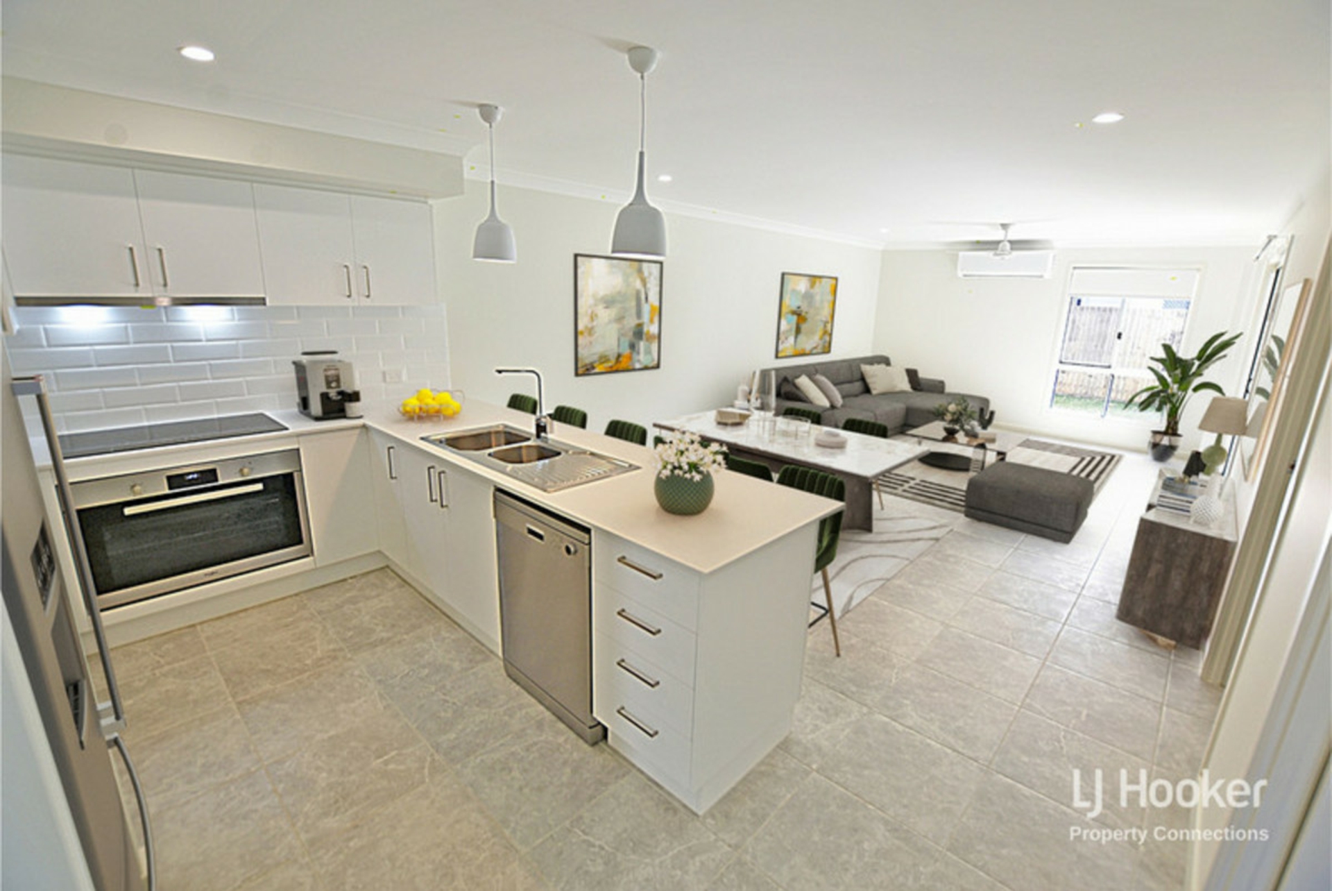 19 Radiant Street, MORAYFIELD