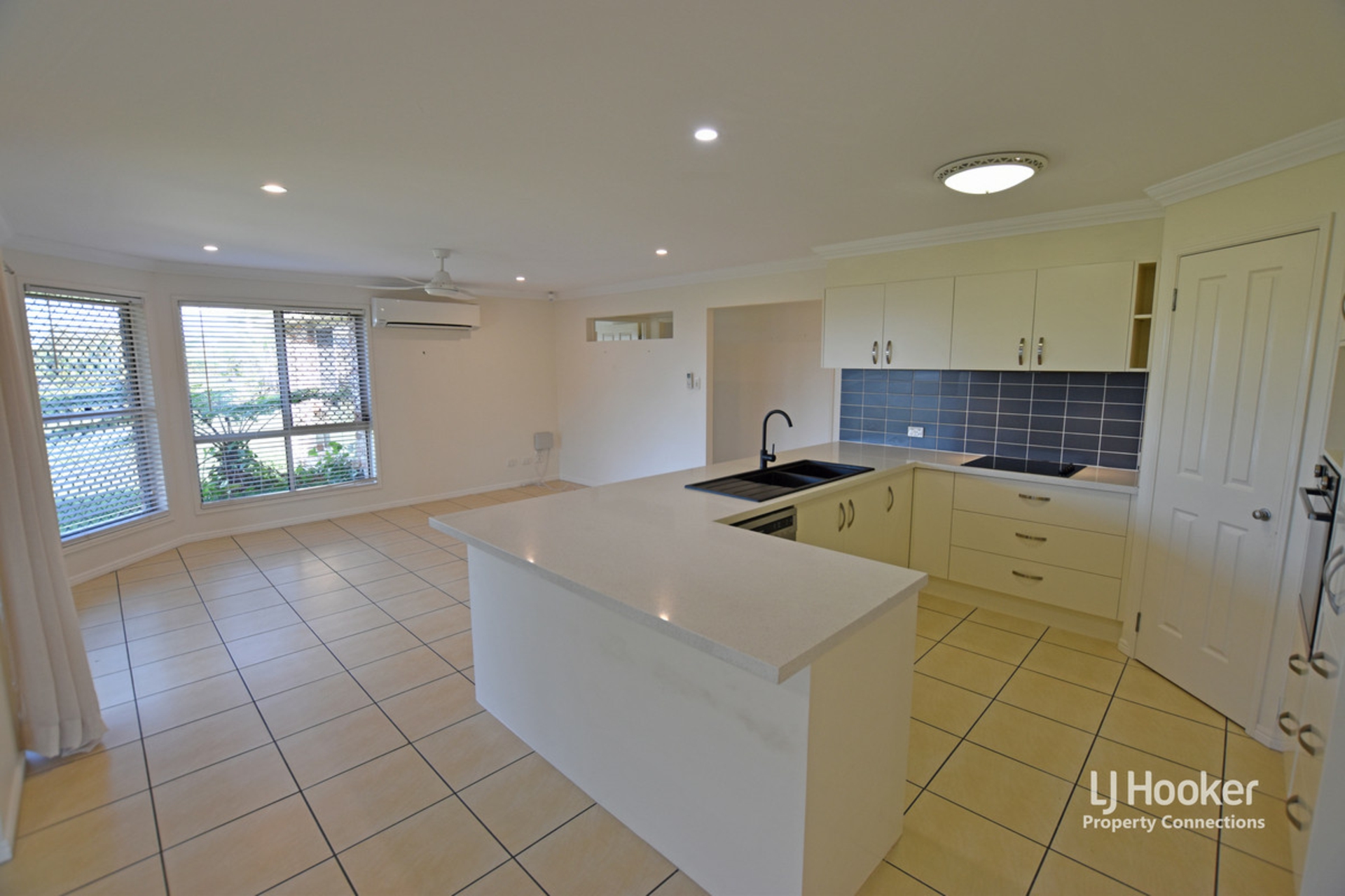 92 Mariner Boulevard, DECEPTION BAY