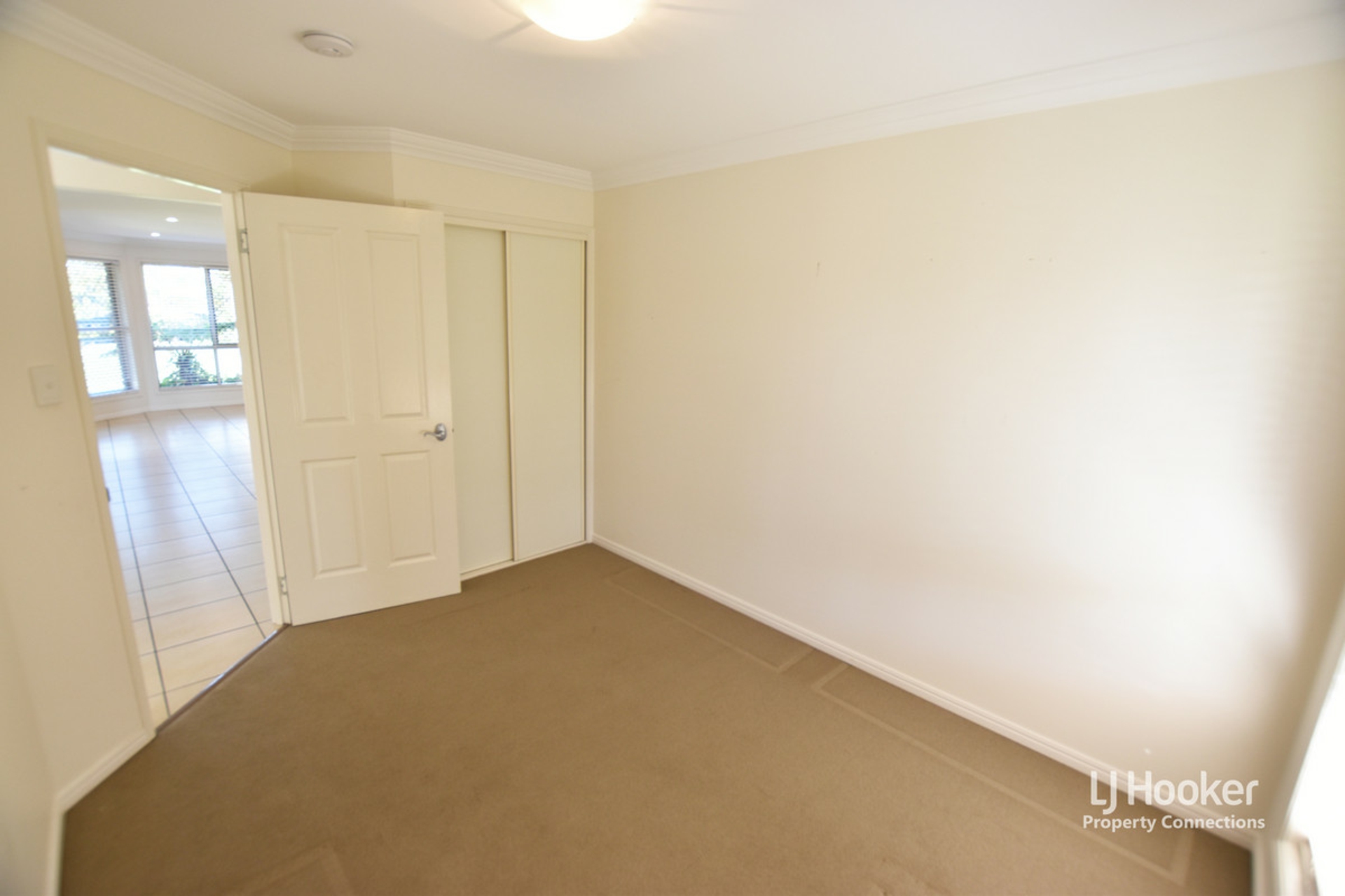 92 Mariner Boulevard, DECEPTION BAY