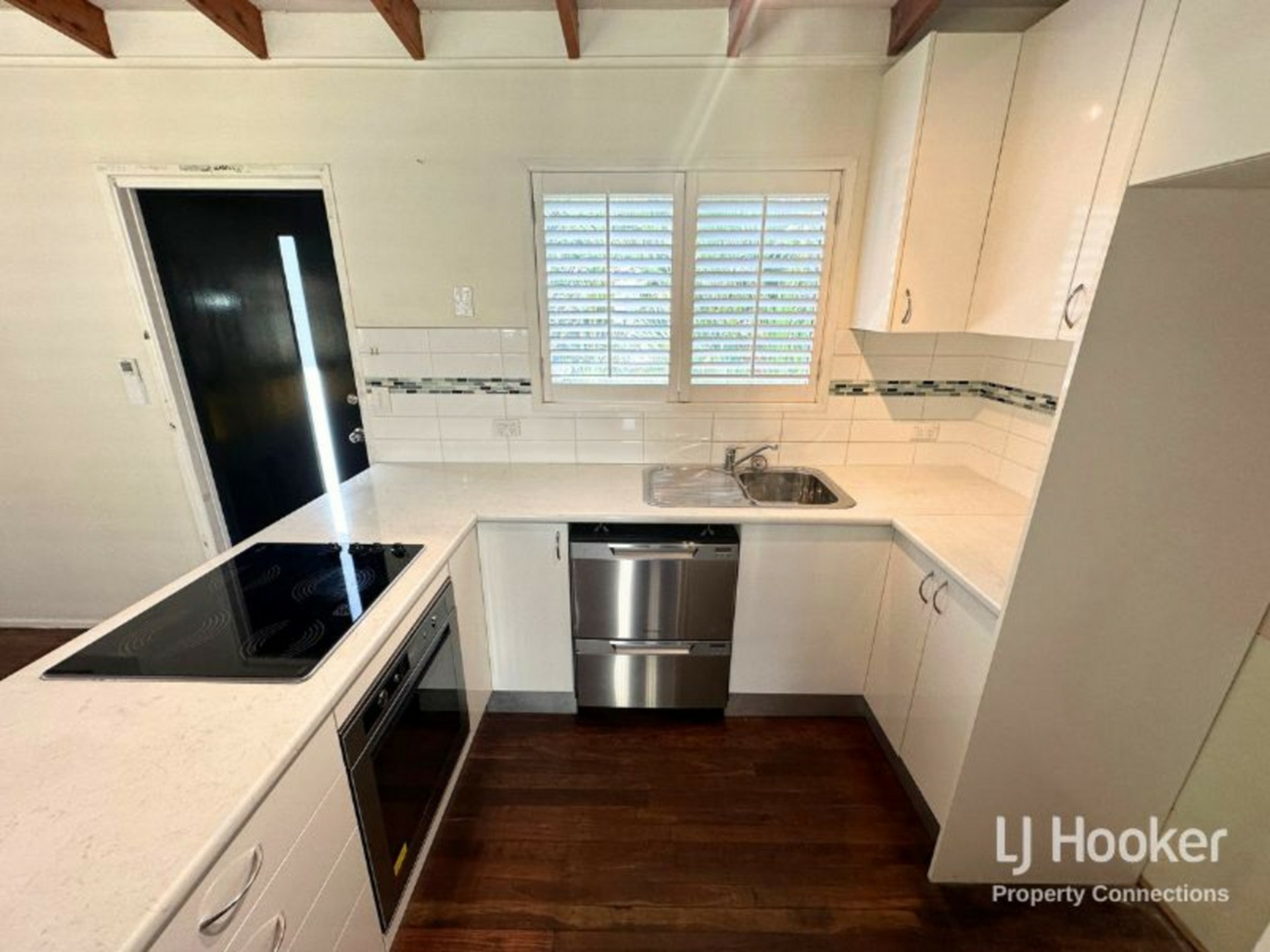 15 Melinda Street, KALLANGUR