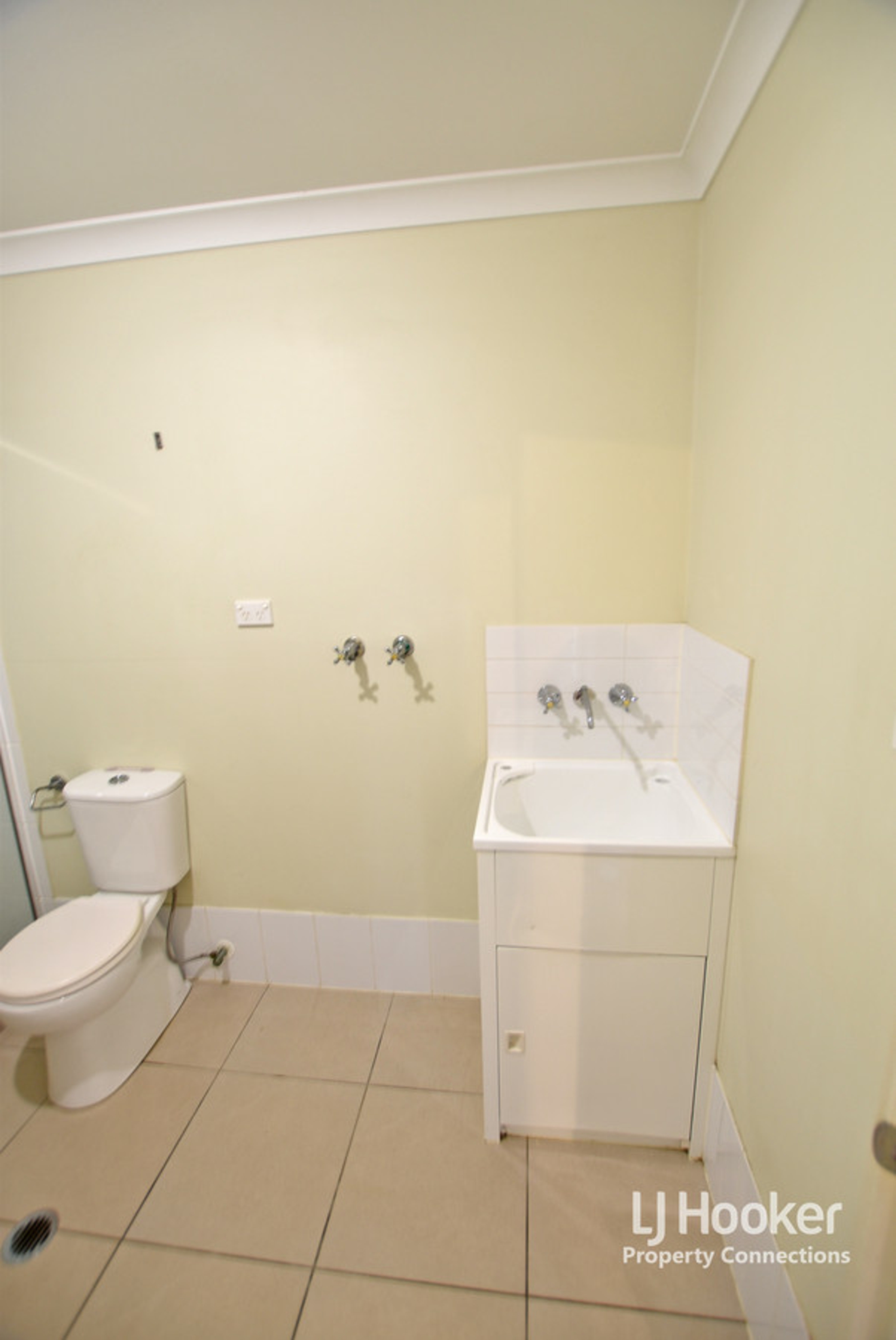 23B Adam Court, KALLANGUR