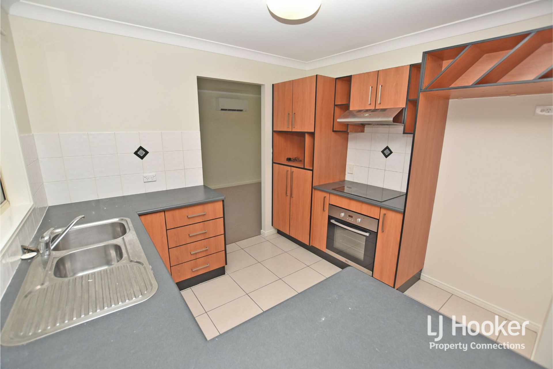11 Brigalow Court, MORAYFIELD