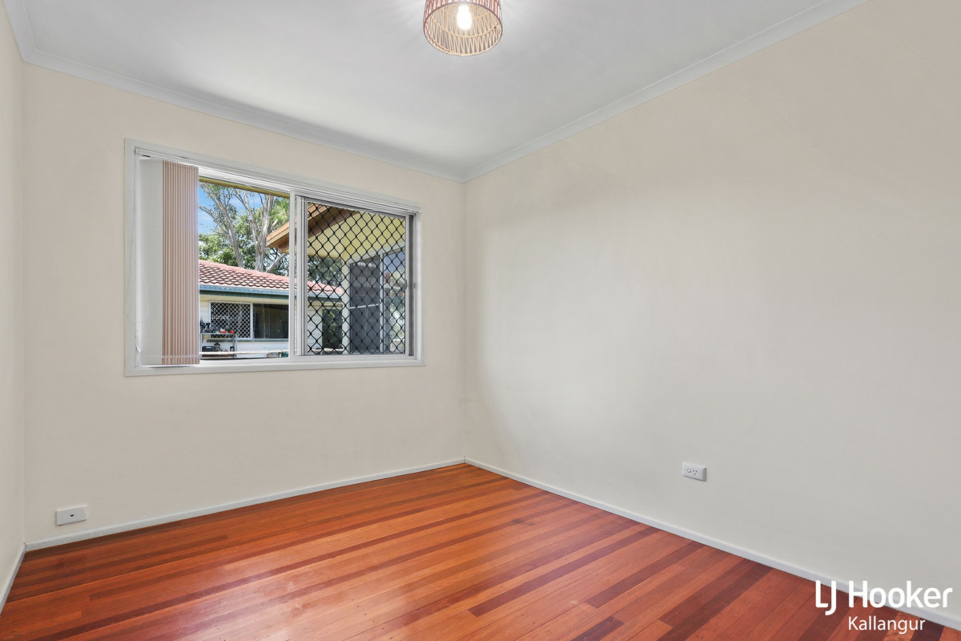 8 Somerset Street, KALLANGUR