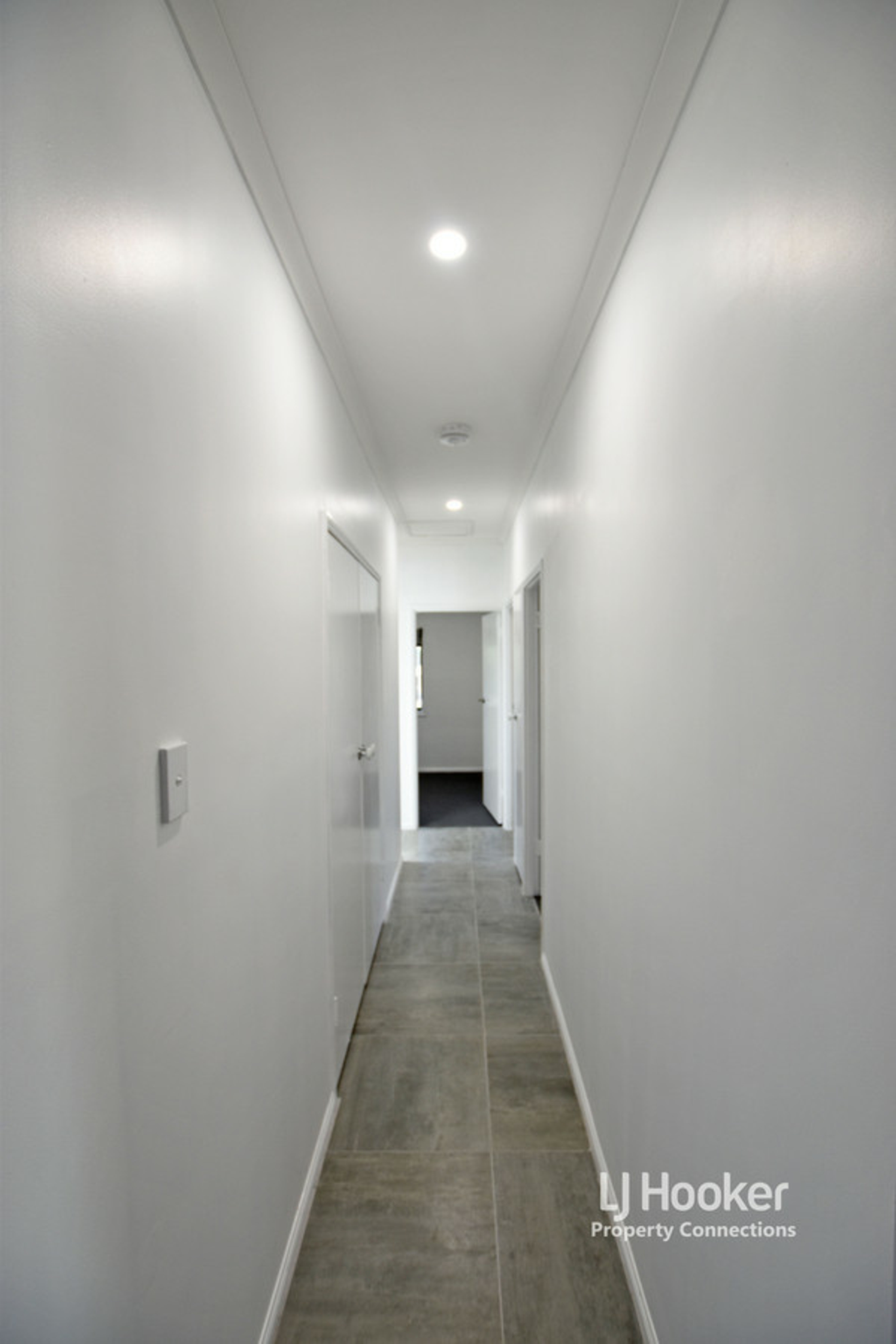 1 Emily Court, DECEPTION BAY