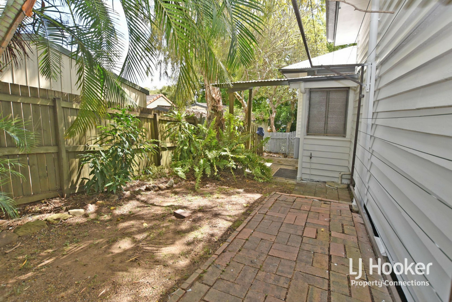 15 Boona Street, PETRIE