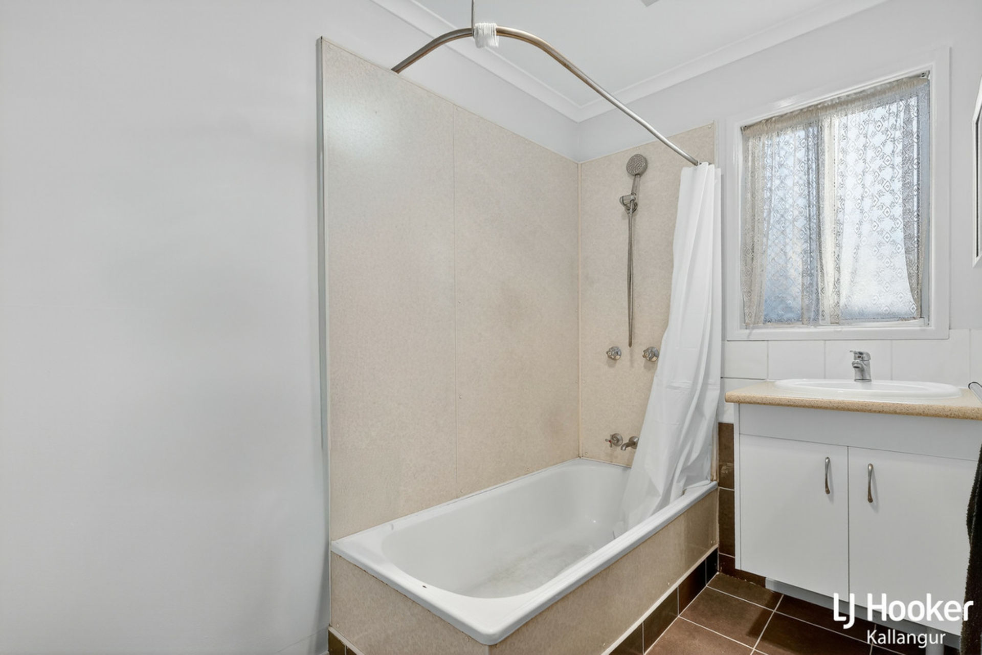 33 Donowain Drive, DECEPTION BAY