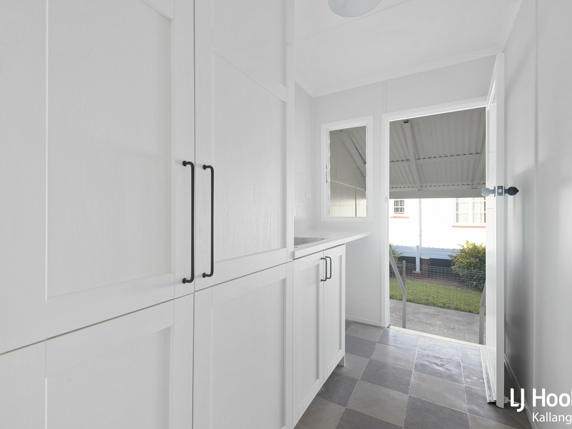 40 Sheehan Street — photo 12 of 18