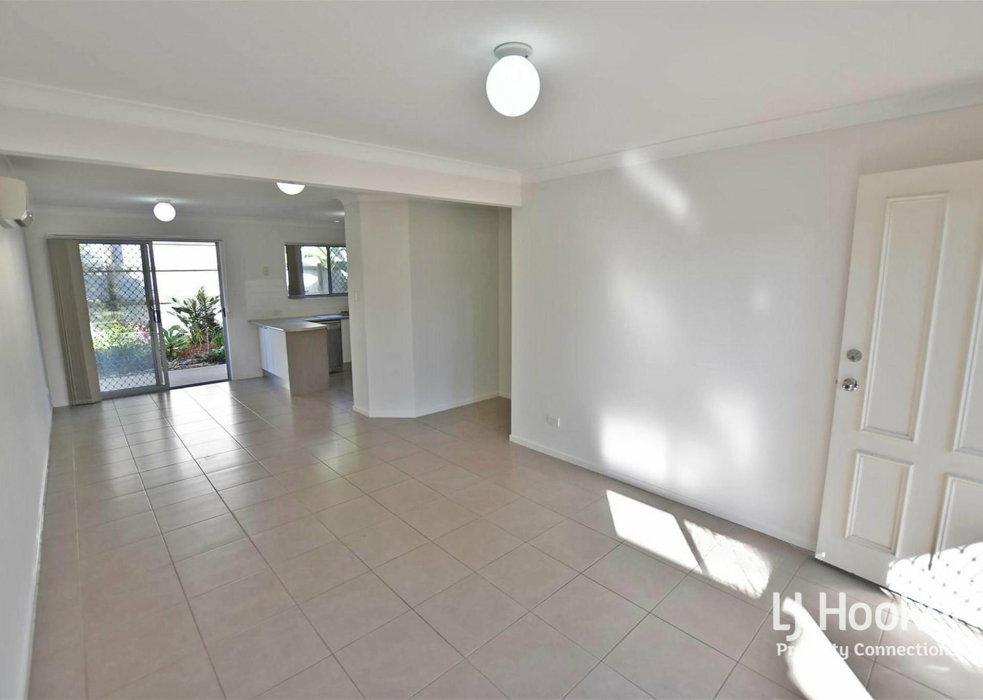 48/32 Blyth Road — photo 4 of 20