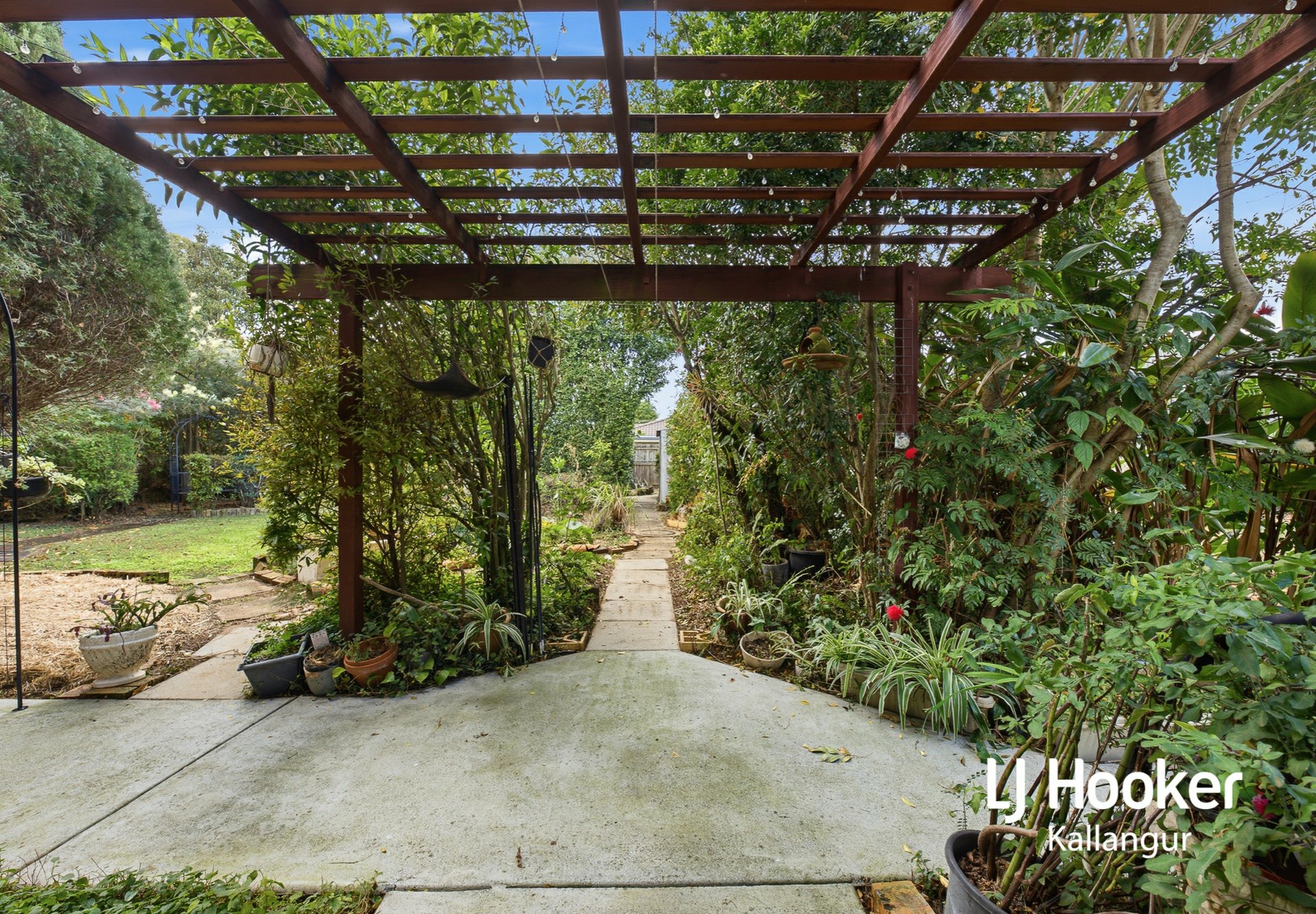 40 Ladybird Street — photo 21 of 28