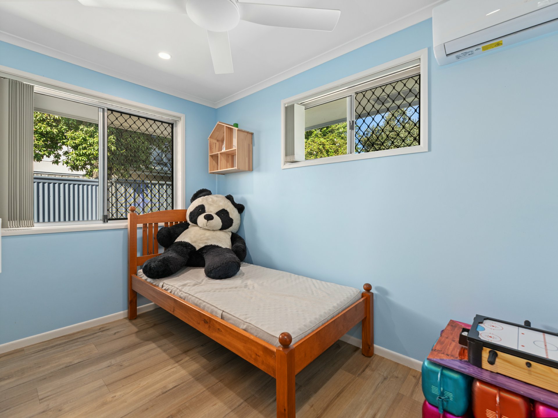 8 Arrakune Crescent — photo 9 of 23