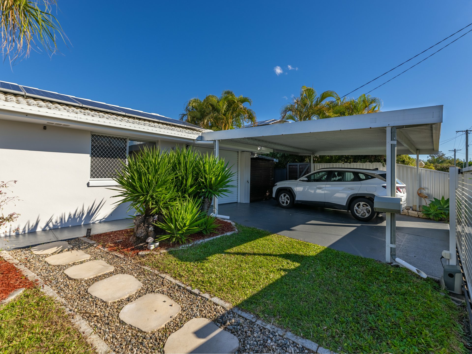8 Arrakune Crescent — photo 17 of 23