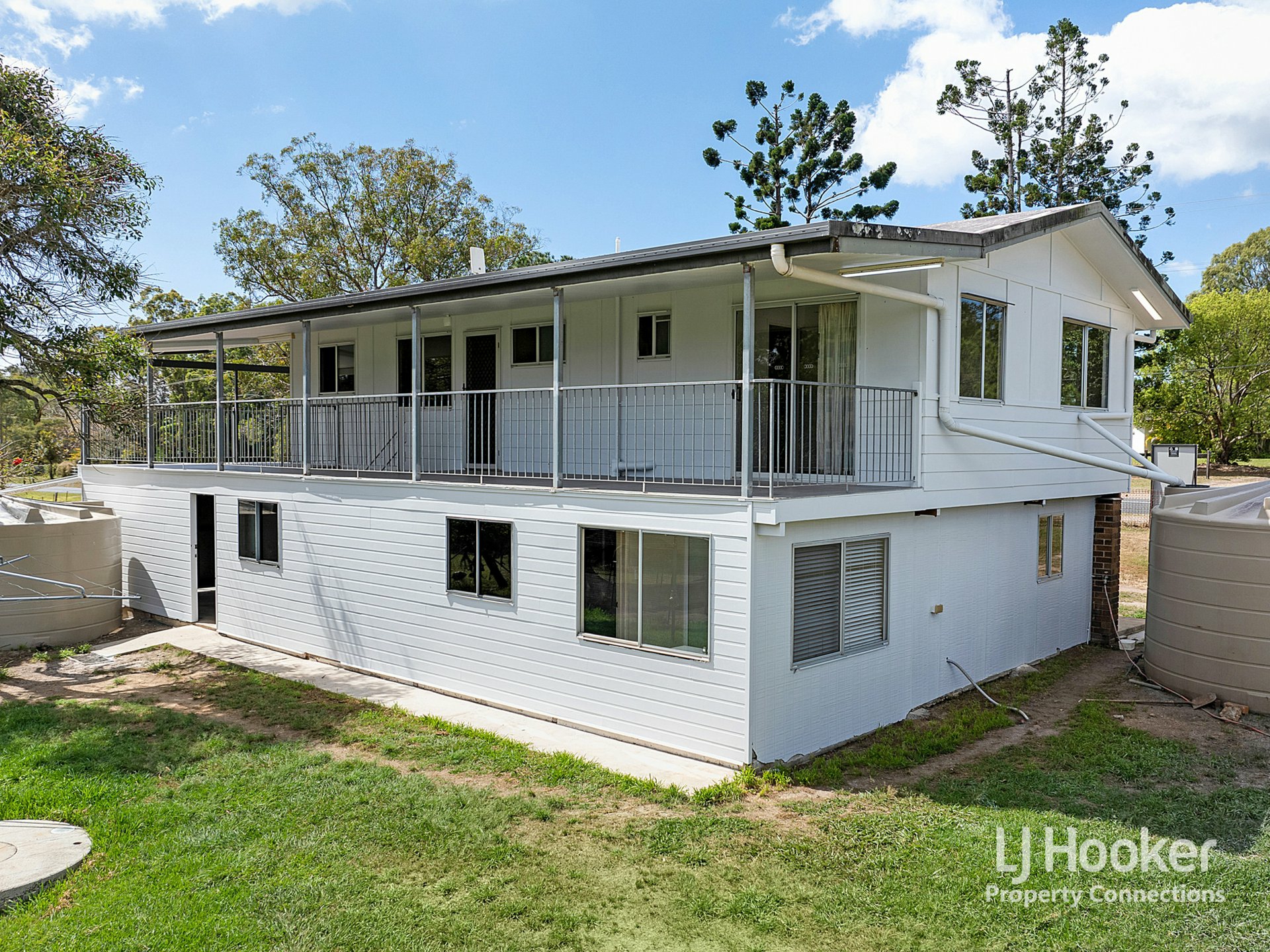 135 Forbes Road — photo 2 of 19