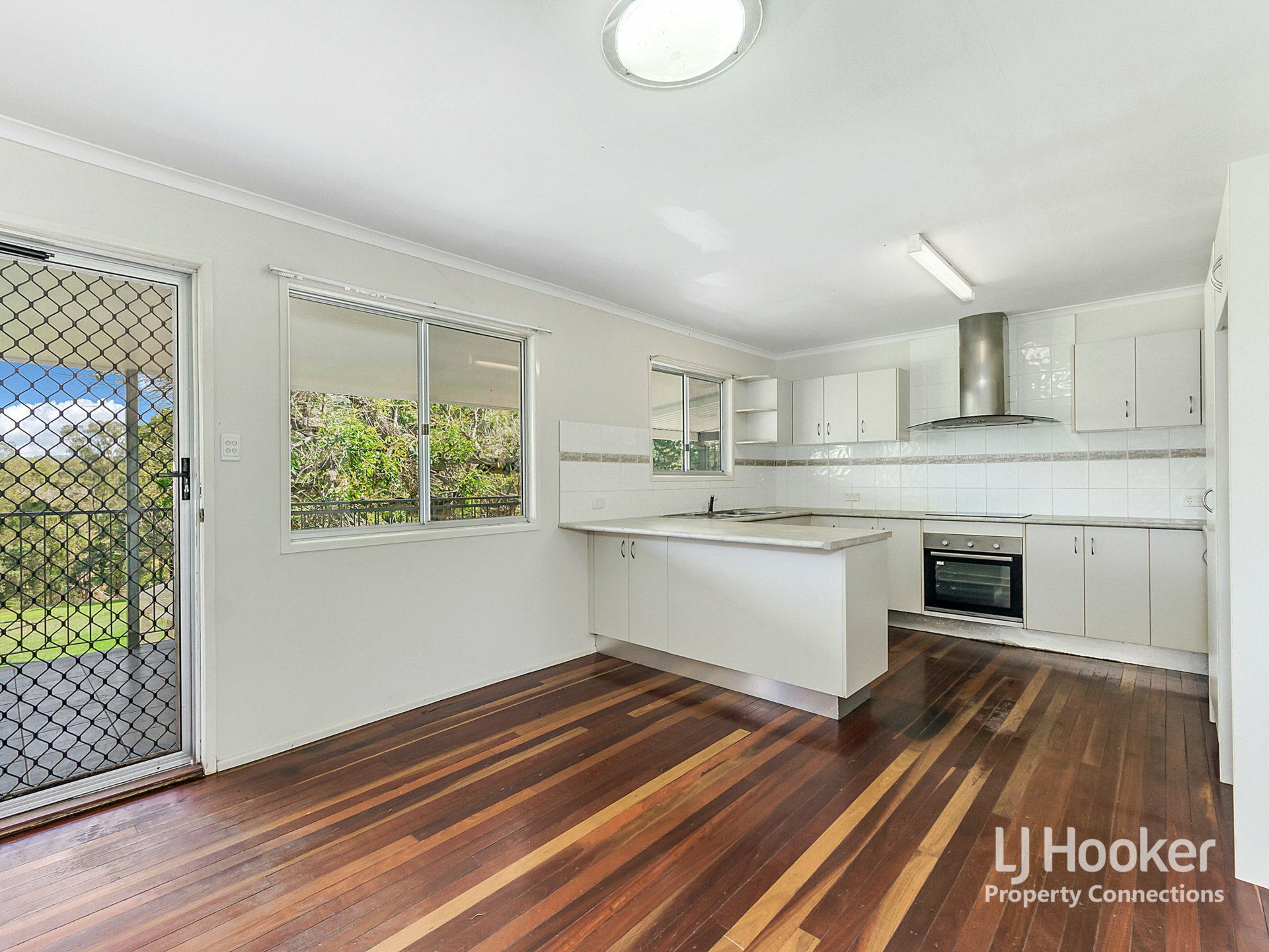 135 Forbes Road — photo 4 of 19